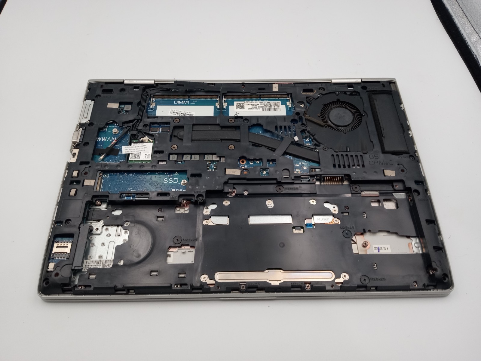 HP ProBook 640 G5 14″ Laptop Intel Core i5 8th Gen – CRACKED LCD – READ -RR