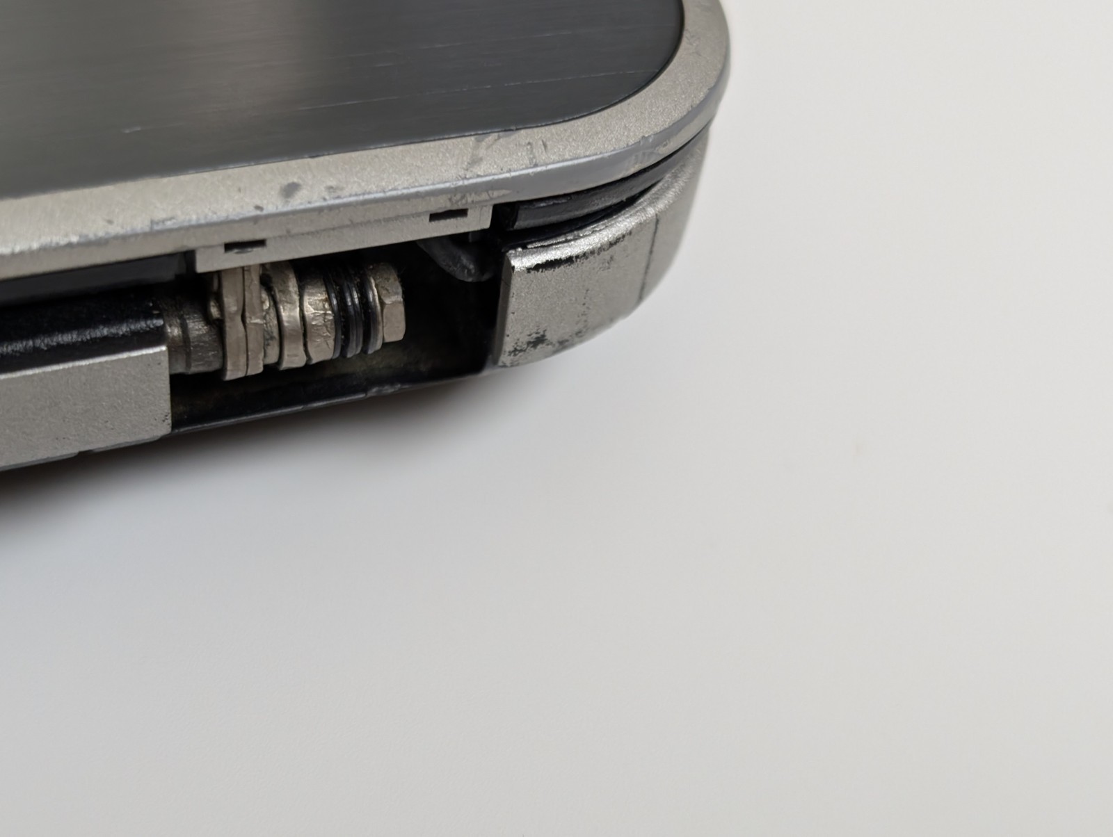 Dell Inspiron 15R (Model 5537) laptop. This unit is not working and is being…