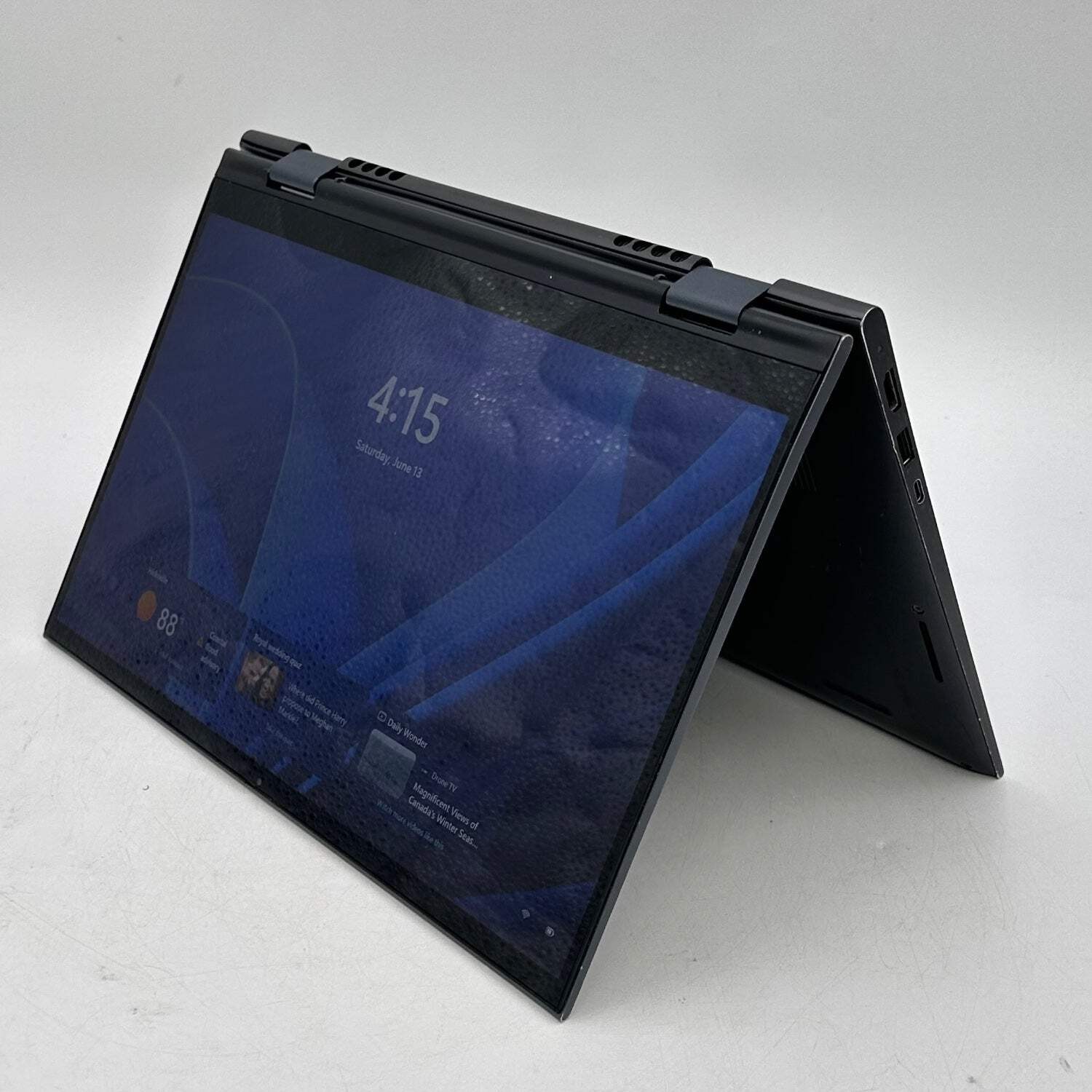 Broken Dell Inspiron 7415 2-IN-1 Ryzen 5 5500U 8GB RAM 256GB SSD Hinge Damage