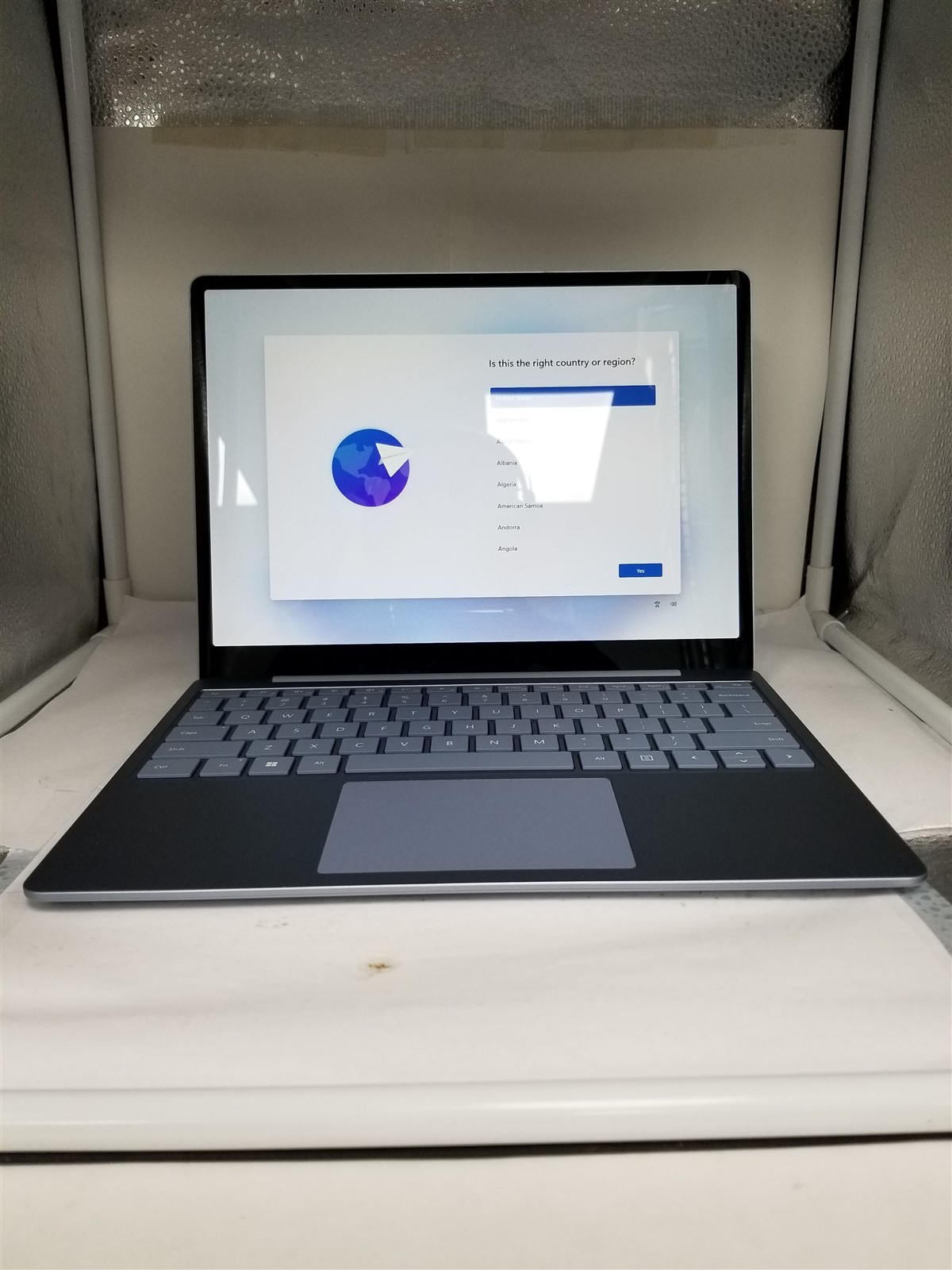 Microsoft Surface Laptop Go 2 Core i5 12.4″ 8GB/128GB Blue Fully Working VG6298