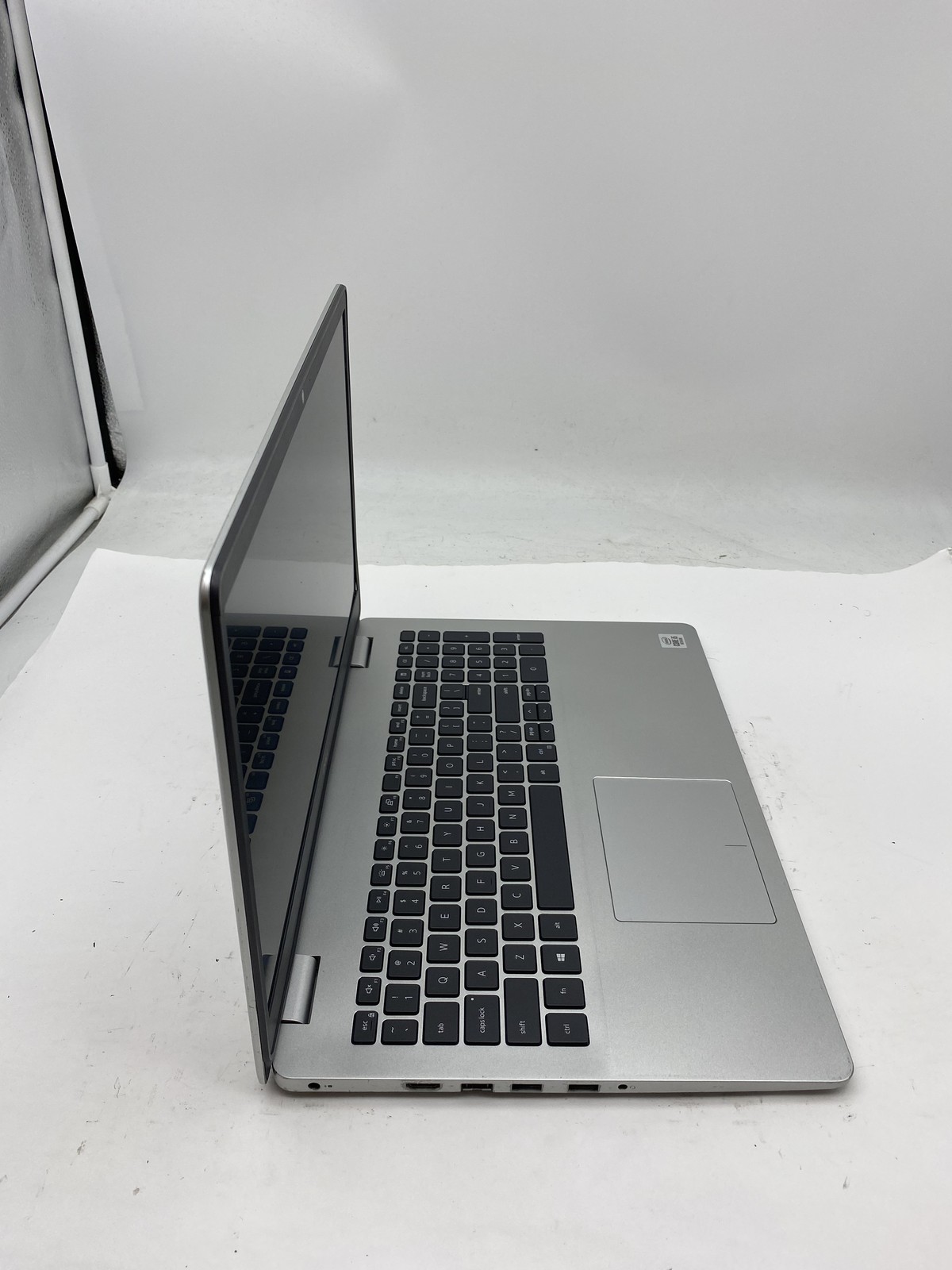 Dell Inspiron 5593 Laptop Intel Core i5 1035G1 1GHz 8GB RAM – No HDD