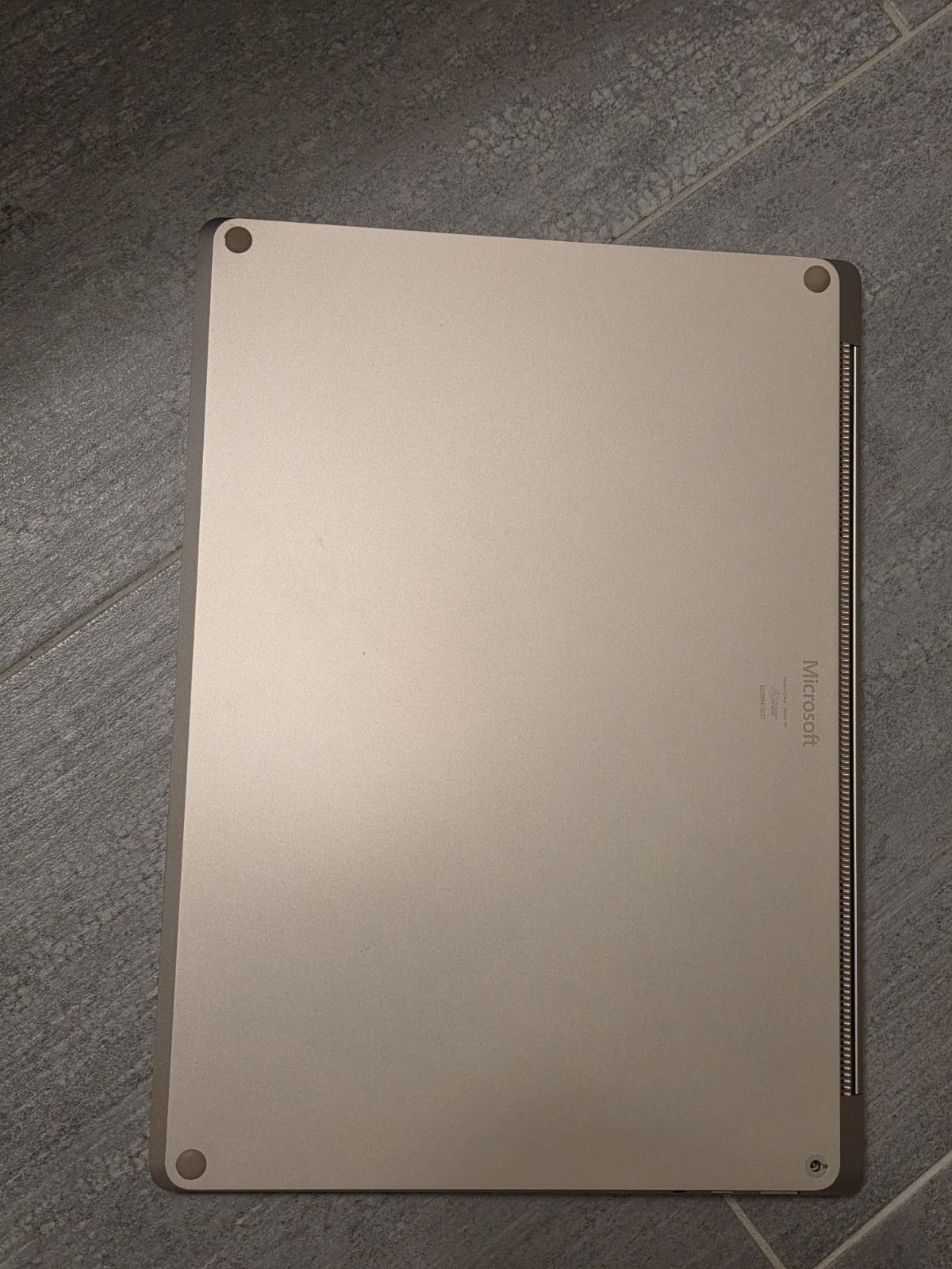 Microsoft Surface Laptop 4 13.5″ 11 Gen Touchscreen