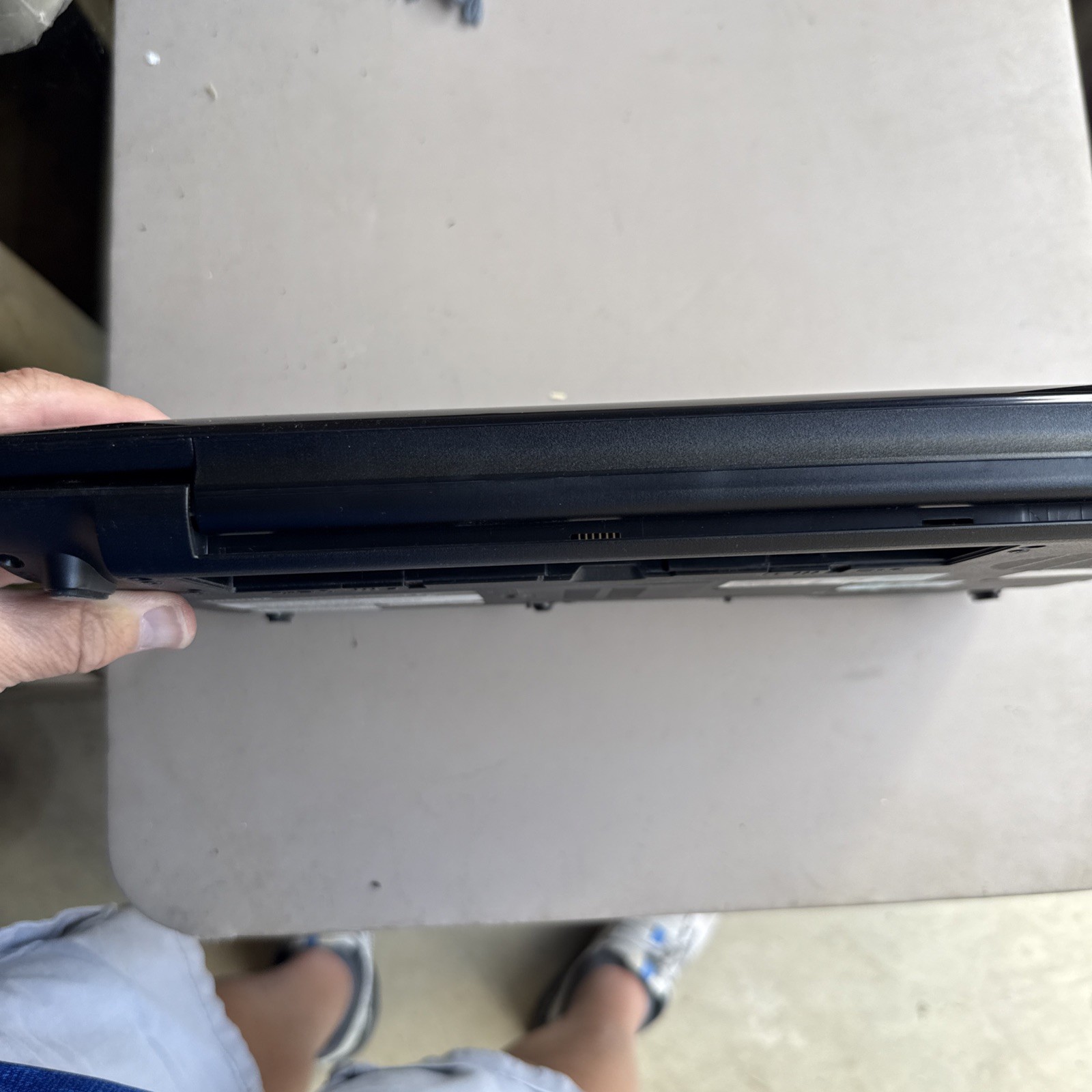 Toshiba Satellite A215-S4747 AMD Turion 64 X2 No Batt Windows Vista w/ Key As Is