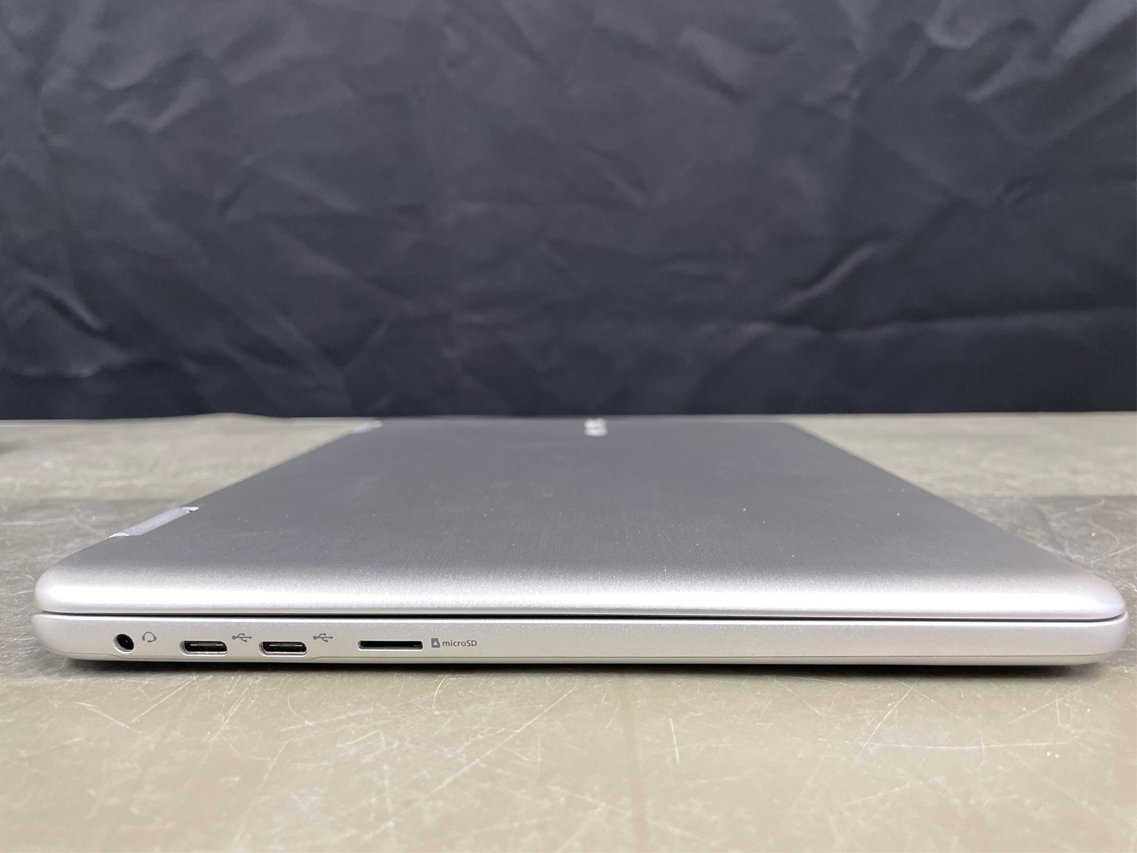 SAMSUNG Chromebook Plus V2 12.2″ 2-in-1 Intel Celeron 4GB RAM 32GB eMMC Chrome O