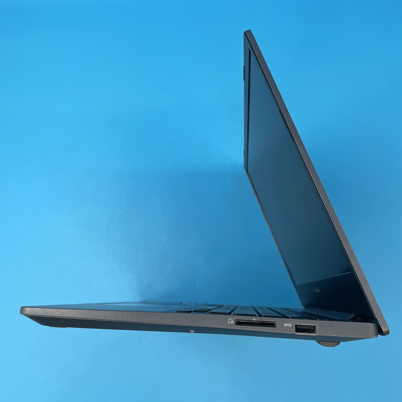 Asus Expertbook P5440FA | i5-8265U | 8GB RAM | 256GB SSD | WIN 11 PRO | 74% BATT
