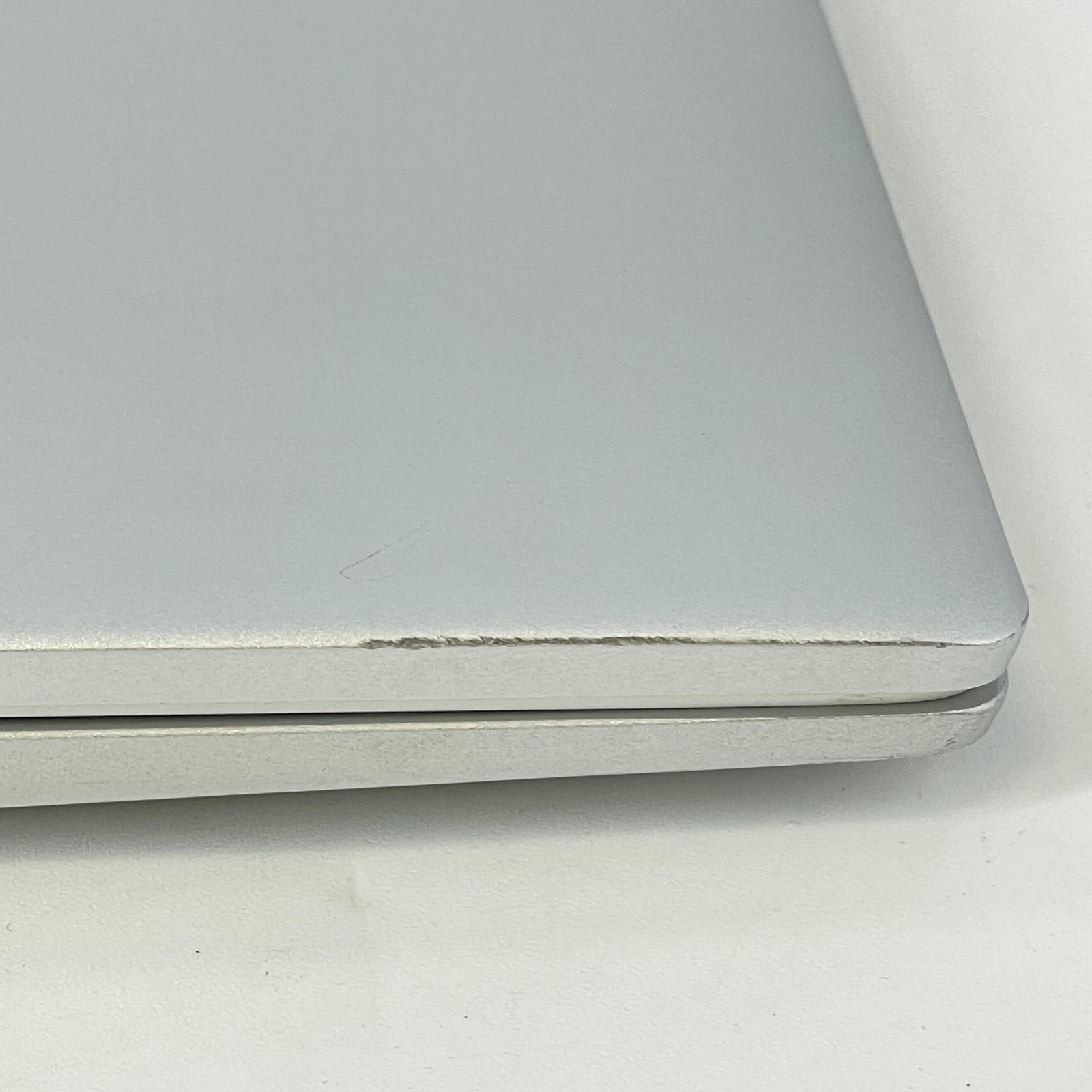 Dell Inspiron 5501 15.6 FHD TOUCH i7-1065G7 1.30GHz 16GB 512GB SSD MX330 Good