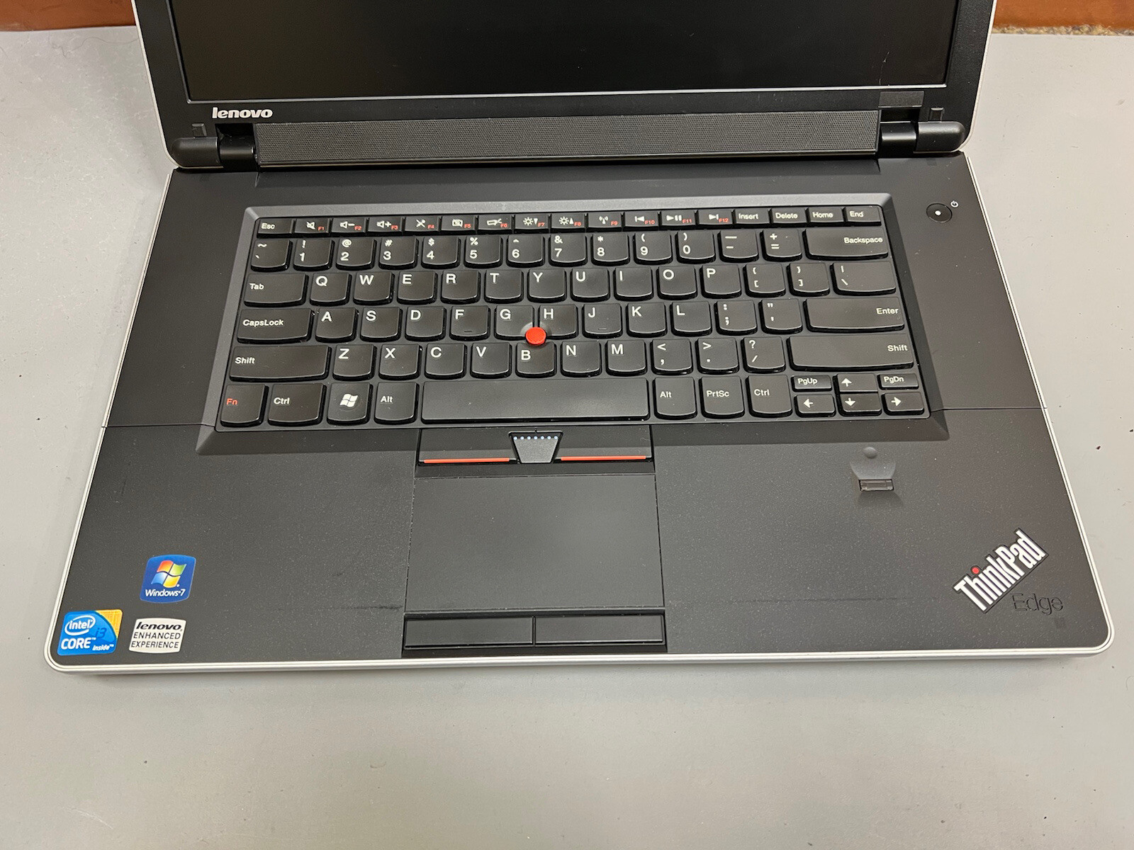 LENOVO THINKPAD EDGE 15 15.6″ Intel Core i3 M370 2.40GH 4GB RAM 500GB HDD WEBCAM