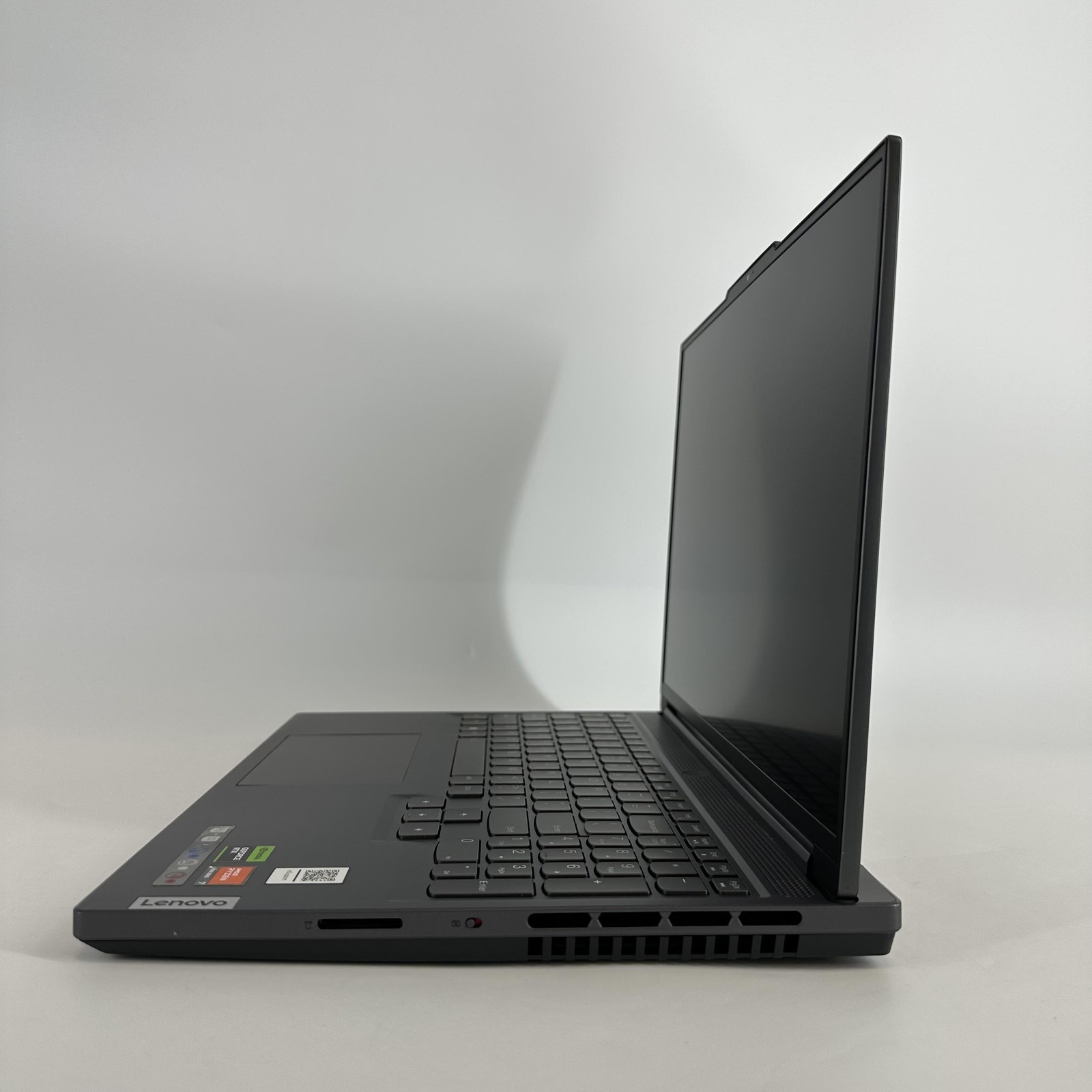 Lenovo Legion Slim 7 16 165Hz FHD 3.8 GHz Ryzen 7 7840HS 16GB 1TB SSD RTX 4060