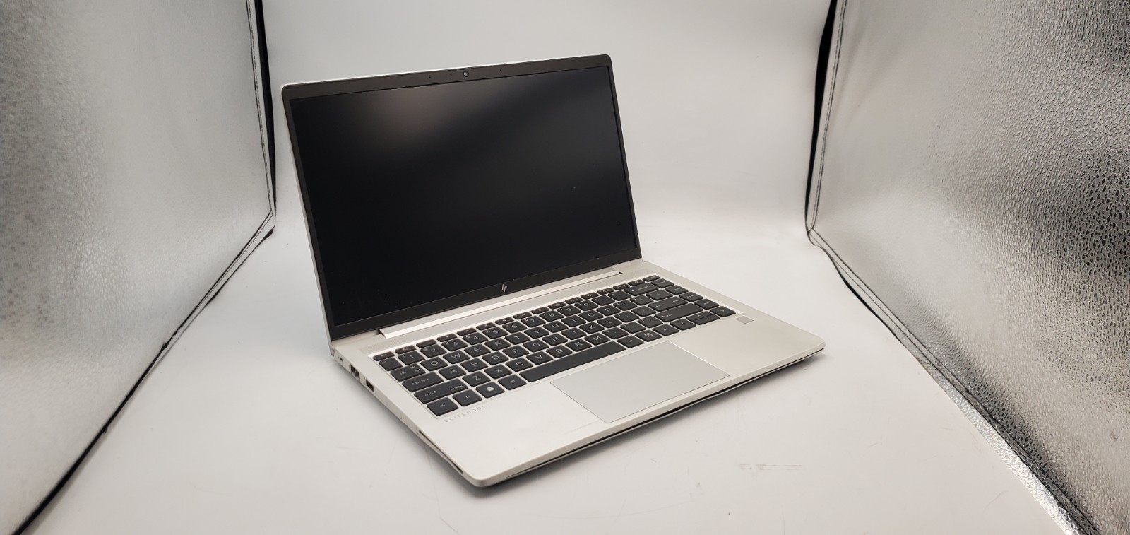 HP EliteBook 645 G10 Laptop AMD Ryzen 5 No RAM/SSD/BAT/Charger/BIOs Locked