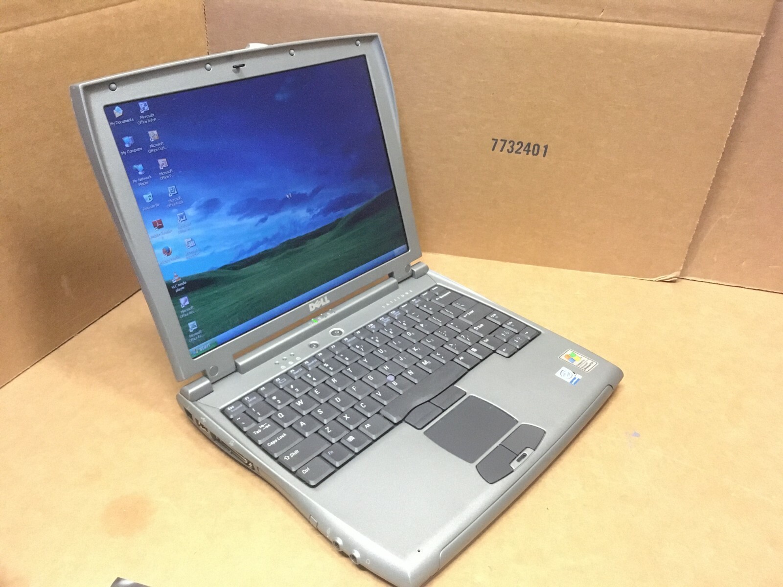 DELL LATITUDE C400 LAPTOP PENTIUM III 1.20GHz 256MB 30GB HDD WINDOWS XP