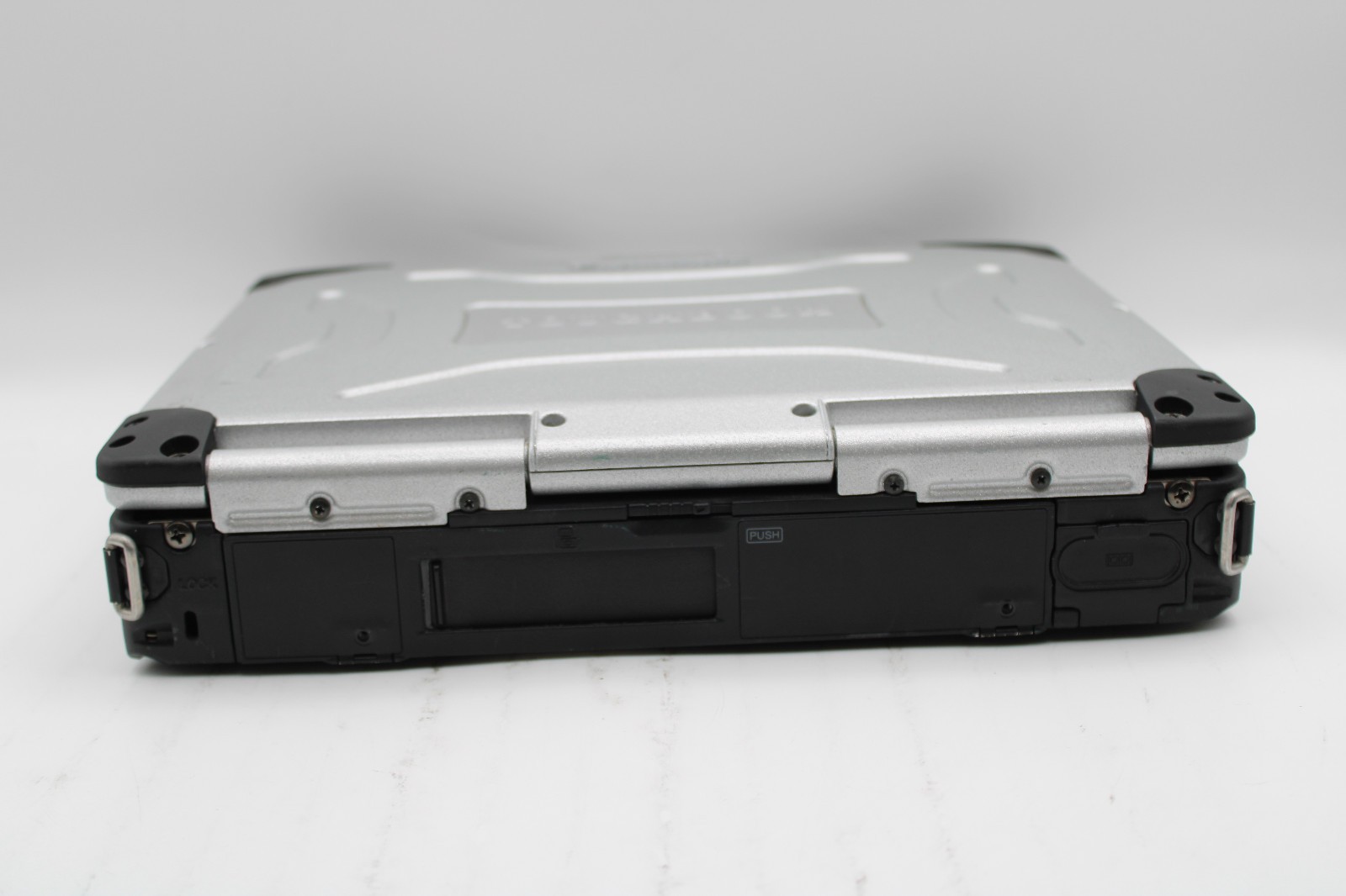 Panasonic ToughBook CF-29 _ Pentium M _ 768 MB RAM _ No SSD / OS *READ
