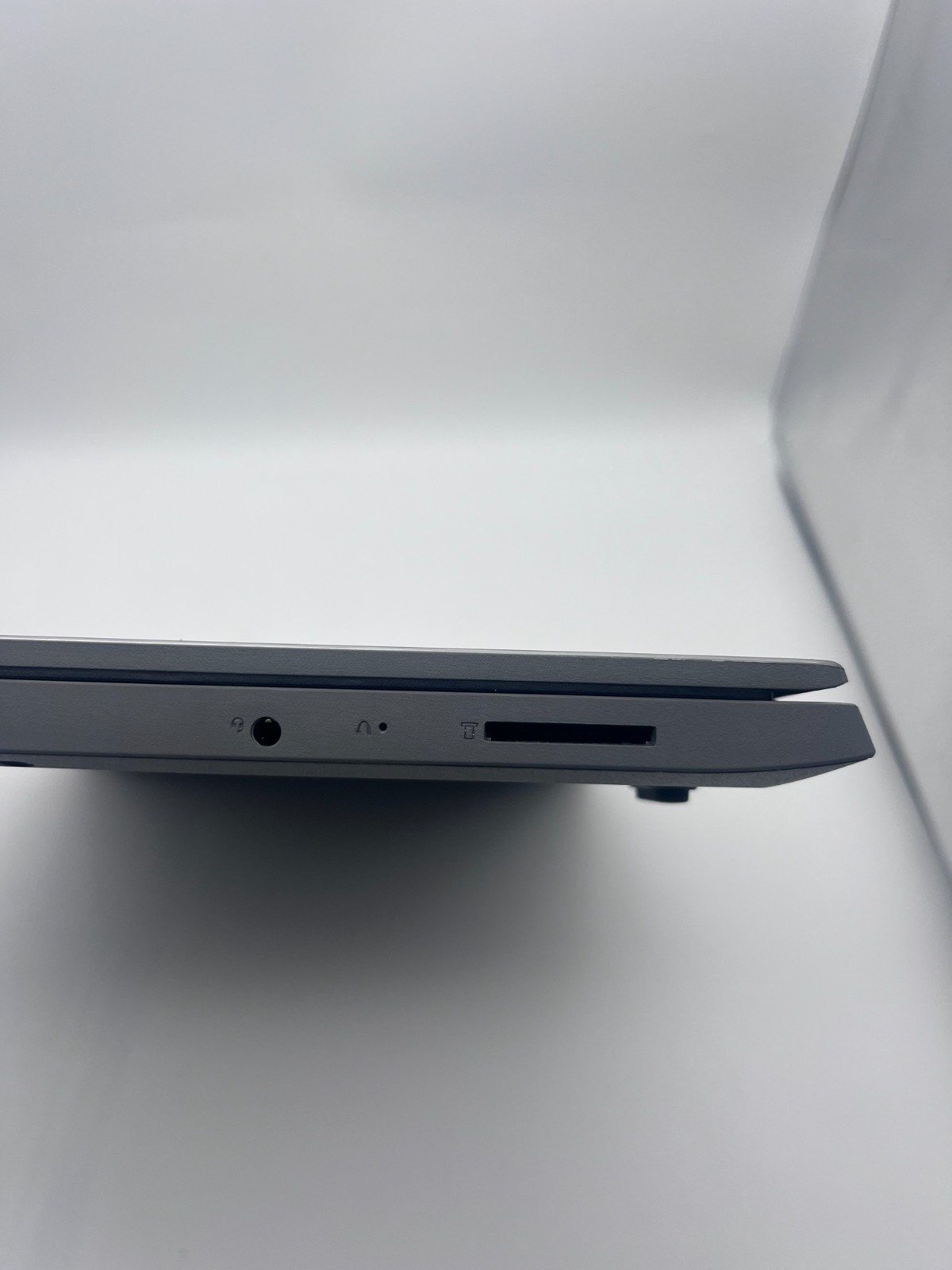 Lenovo IdeaPad 3 15.6″ FHD i3-1115G4 4GB 128GB SSD Win11 home