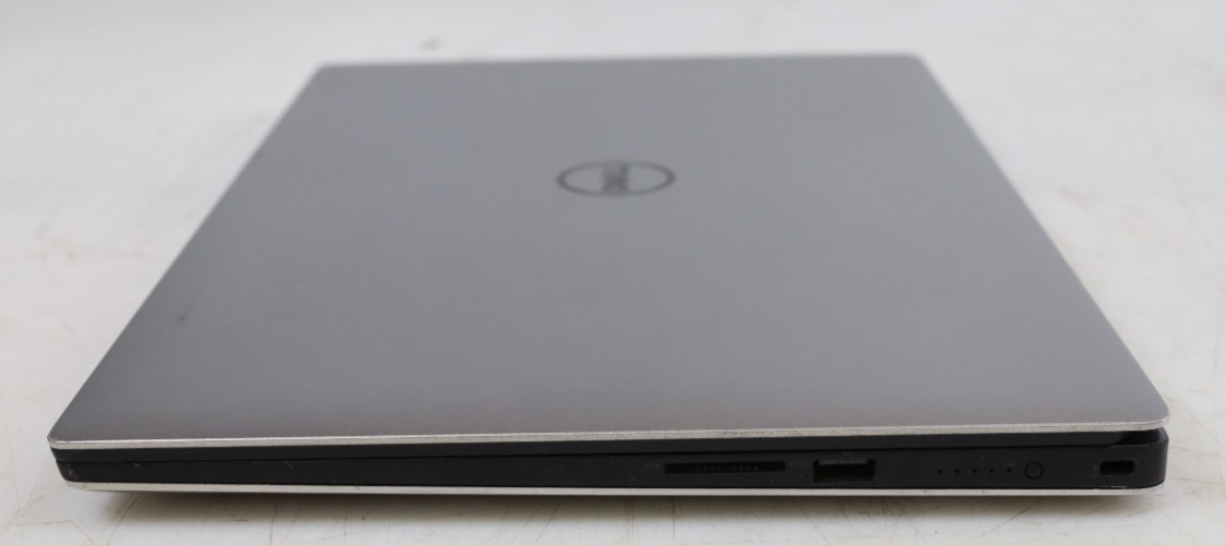Dell Precision 5520 15.7″ Intel E3-1505M V6 16GB Quadro M1200 No HDD COA OS