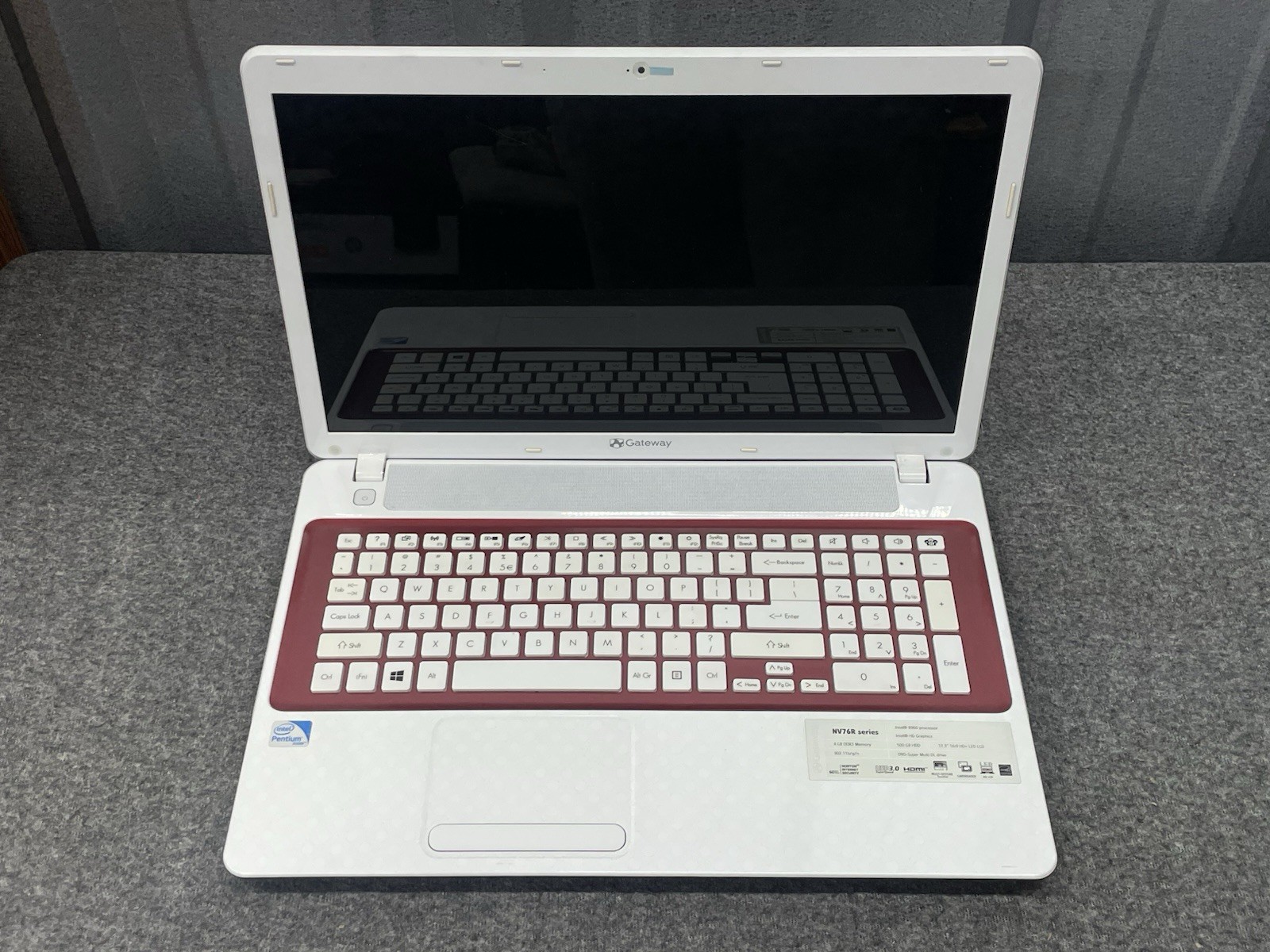 Gateway VG70 NV76R Series | Intel B960 | 500 GB HDD – PARTS OR REPAIR – JUNK