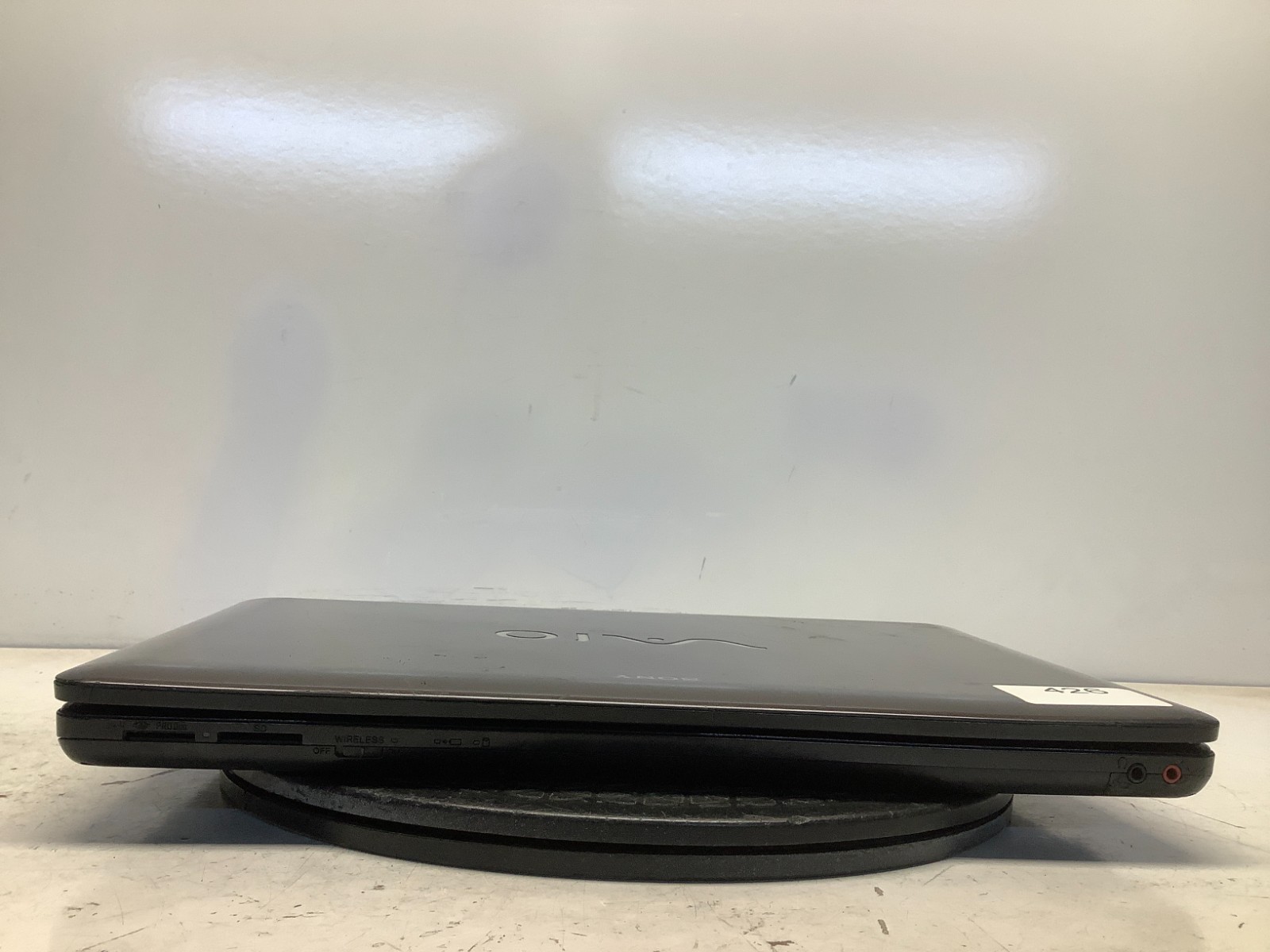 Sony Vaio VPCEE42FX AMD Athlon II Dual-Core 2.3GHz 4 GB NO HDD