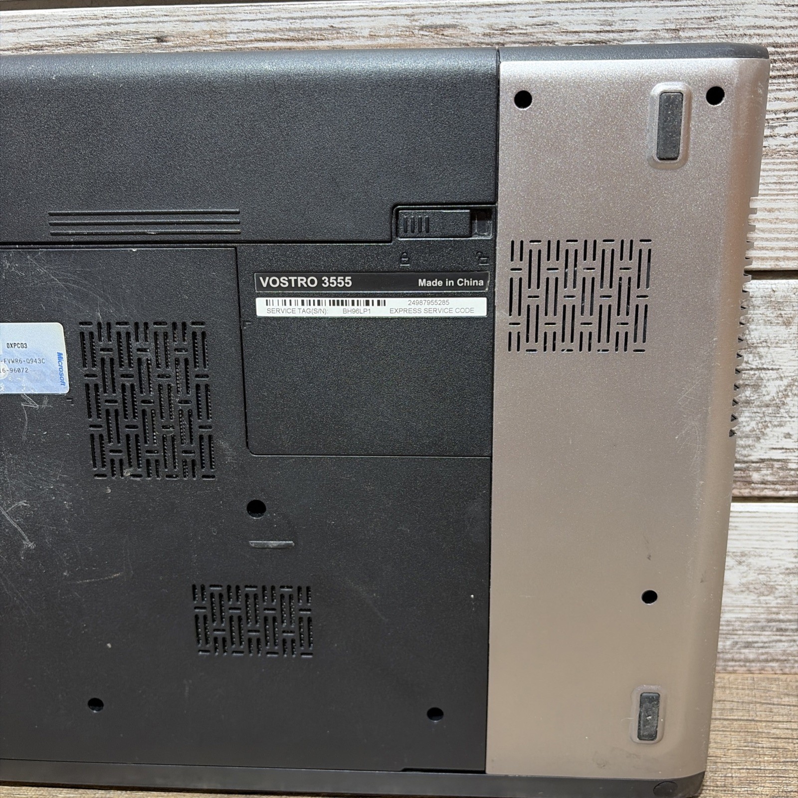 Dell Vostro 3555 15″ Laptop AMD E-3000M-MZ *Parts Only*