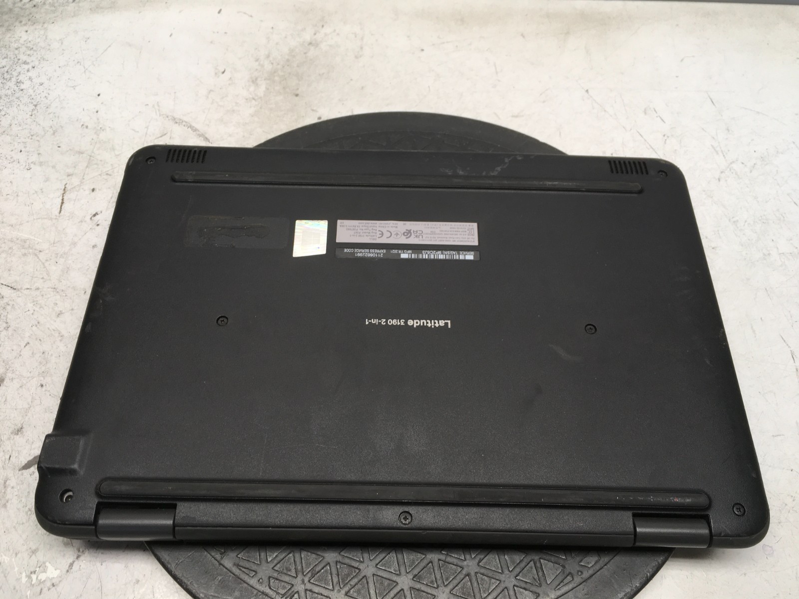 Dell Latitude 3190 2-In-1 Intel Celeron N4100 1.1GHz 4 GB NO HDD BIOS locked