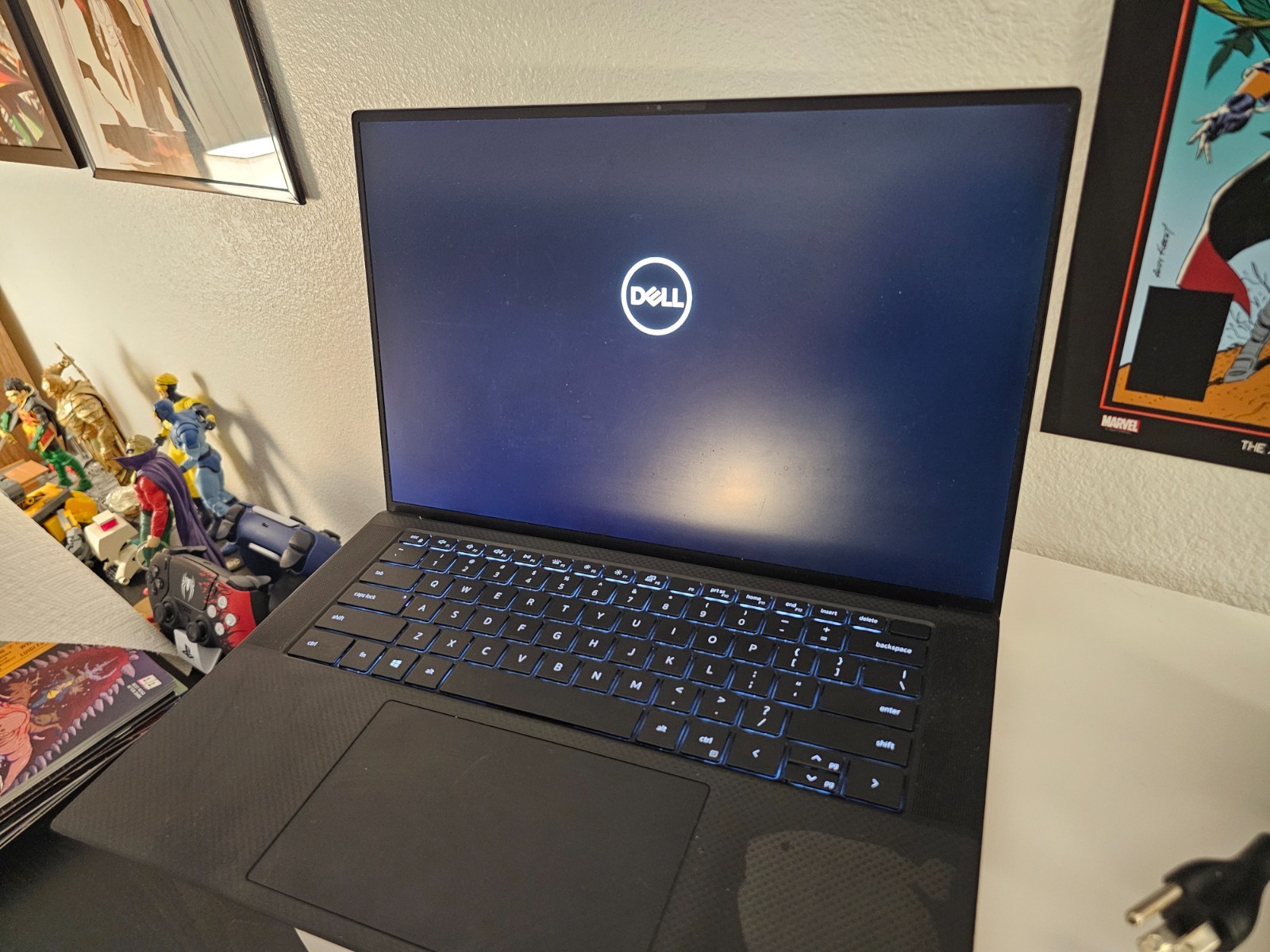Dell XPS 15 9510 i9-11900H 2.5ghz 32GB 1TB NVIDIA 3050 TI LAPTOP + ACCESORIES