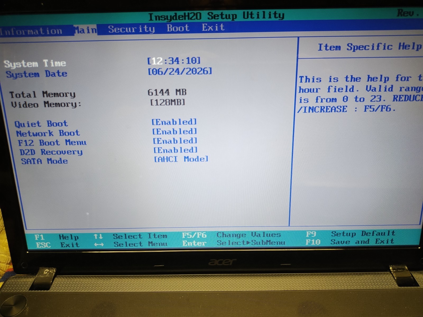 Acer Aspire 5733-6410 Intel Core i5-380M 6GB No operating system. new battery