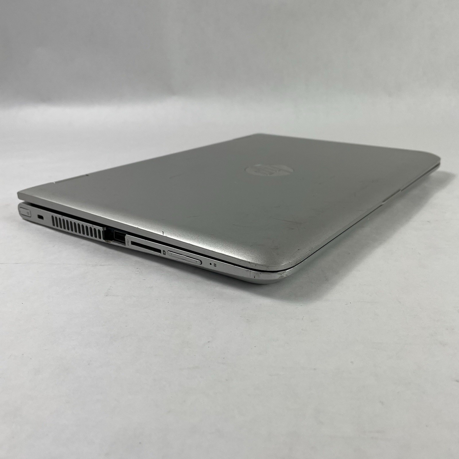 HP Pavilion 13-s128nr x360 13.3″ i5-6200U 2.30 GHz 8GB RAM No SSD No OS Bad Edge