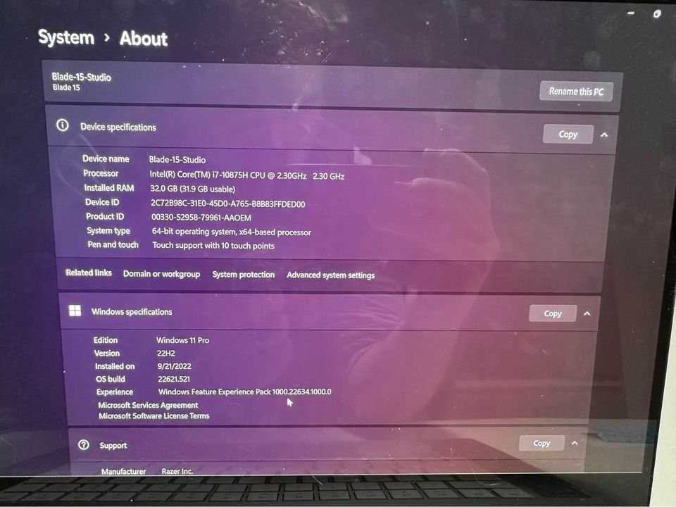 Razer Blade 15.6″ Studio Edition 4k OLED 60 Hz FOR PARTS READ DESCRIPTION