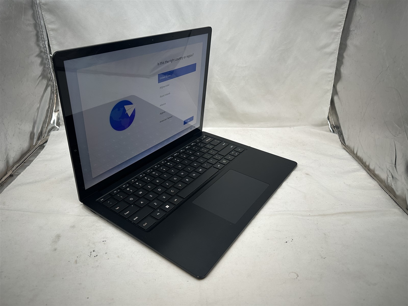 Microsoft Surface 5 13.5″ Laptop Intel i5-12th Gen 16GB RAM 512GB SSD Windows 11
