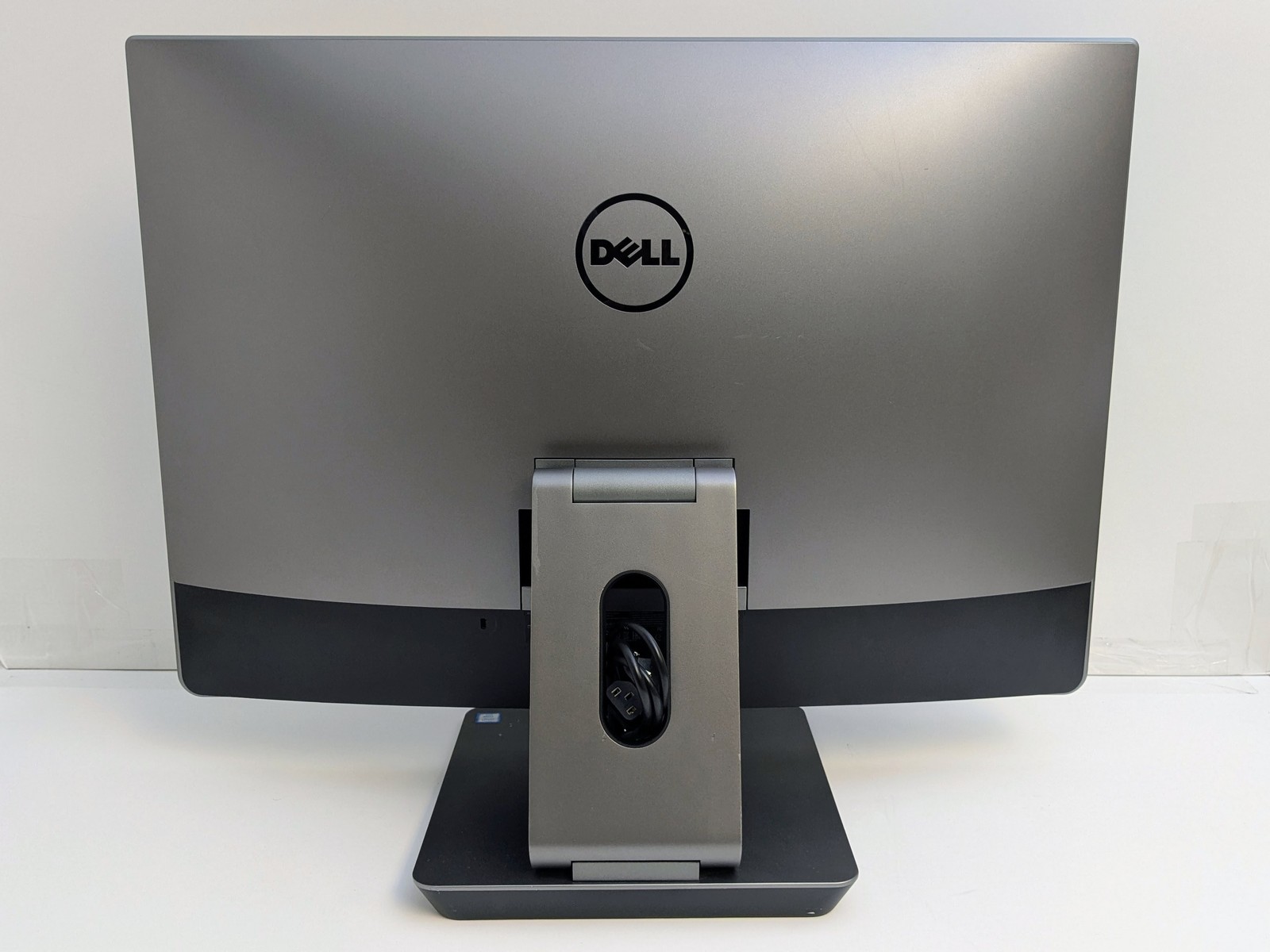 Dell Precision 5720 AIO 27″ UHD 4K Touch XEON E3-1275 V6 512GB SSD 32GB W11P