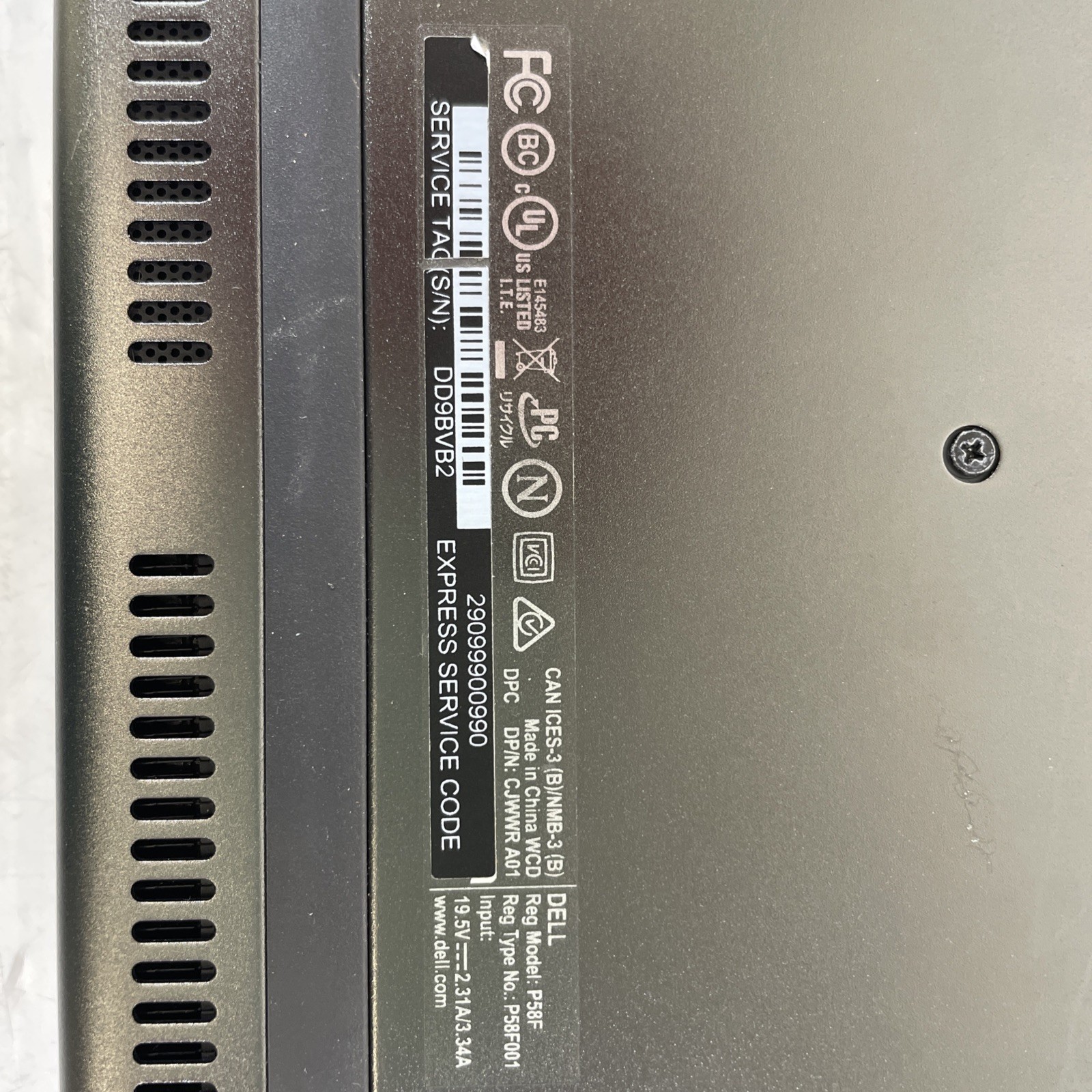 Dell Inspiron 15-7568 15.6” TOUCH Core i7-6500U 2.5GHz 4GB RAM No SSD/OS – READ