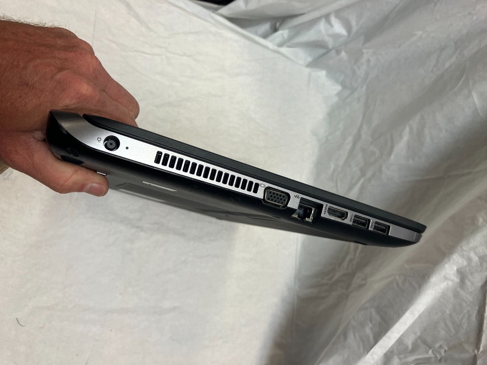 HP ProBook 450 G2 Laptop Intel core i3-4005U @ 1.70 GHz 4GB NO HDD FOR PARTS