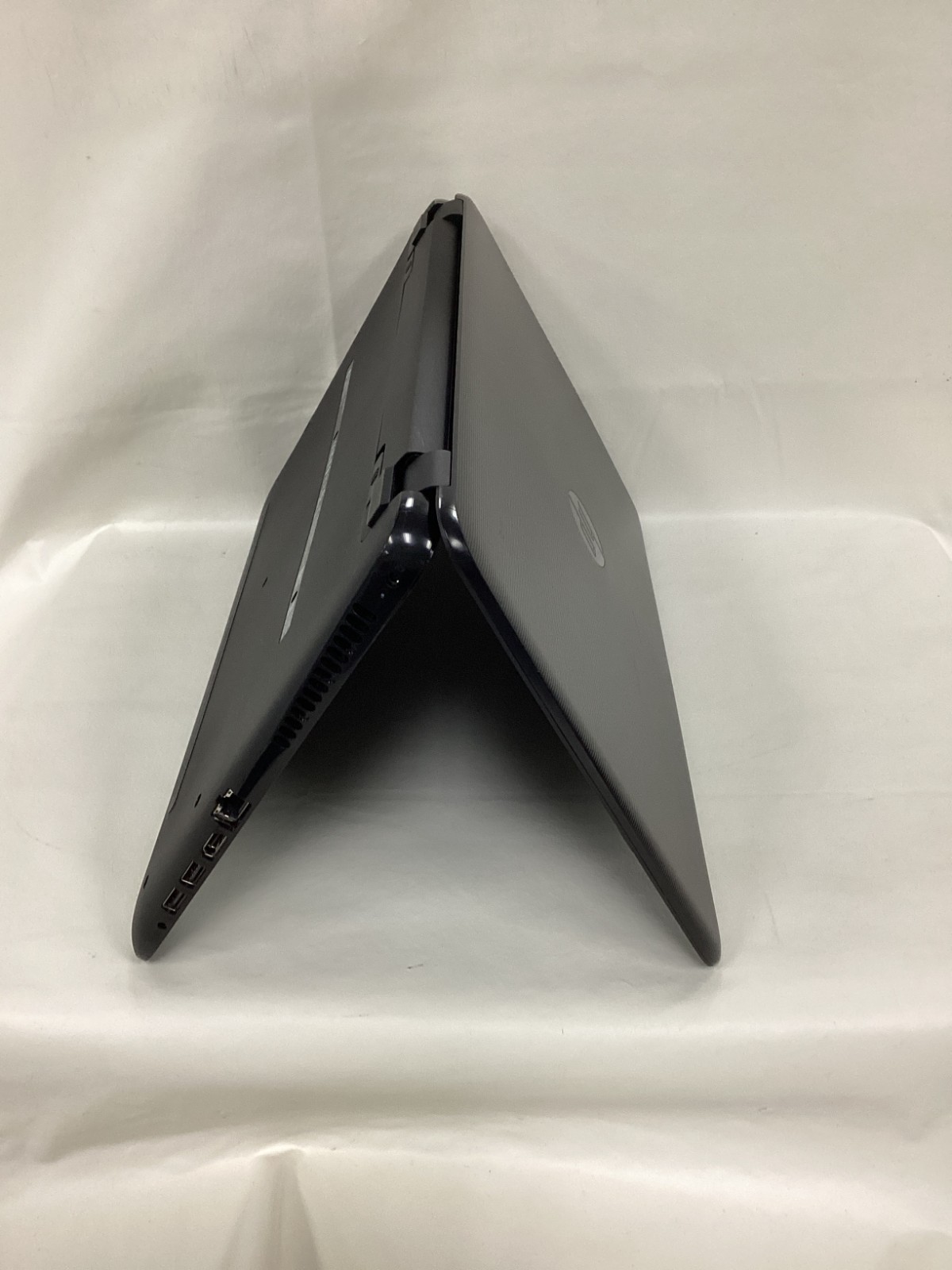 HP 15-ba015wm 15.6″ HD Laptop AMD E2-7110 8GB RAM 128GB SSD Battery NOT Charged