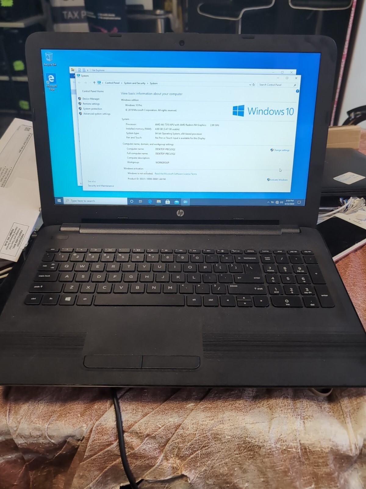 HP 15-BA009DX AMD A6-7310 2GHz APU with AMD Radeon R4 Graphics 4 GB DDR3 Black
