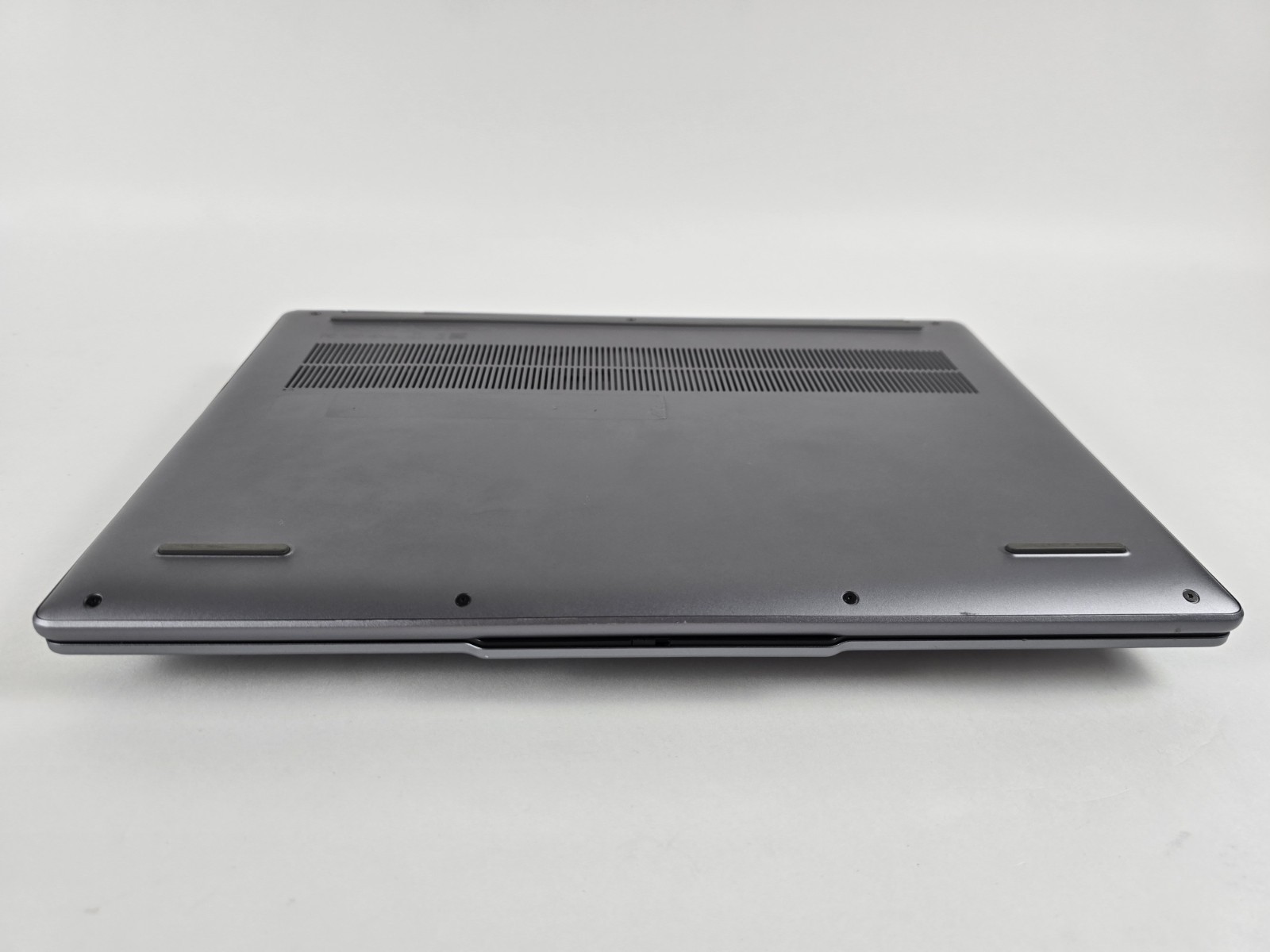 Lenovo Yoga 7 14″ WUXGA Touch 2-in-1 Ryzen 7 8840HS 16GB 1TB SSD – Used- READ