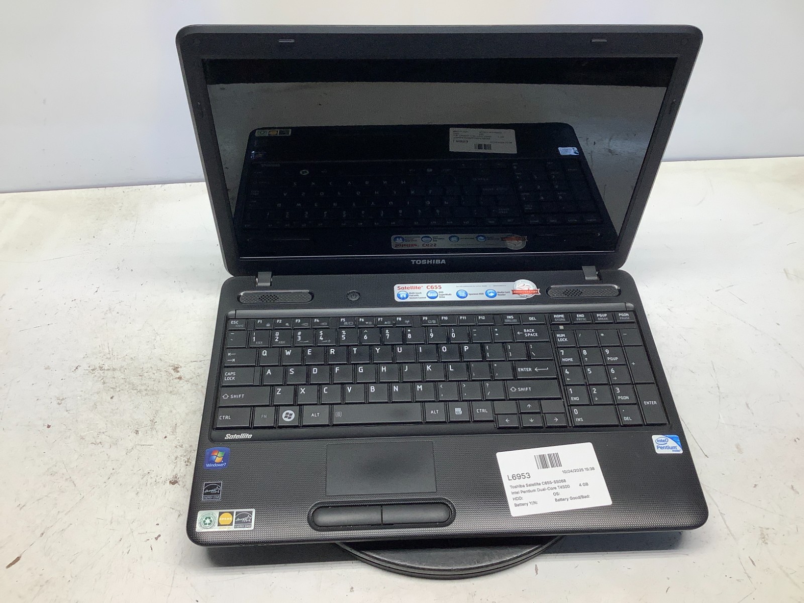 Toshiba Satellite C655-S5068 Intel Pentium T4500 2.3GHz 4 GB NO HDD No Batt