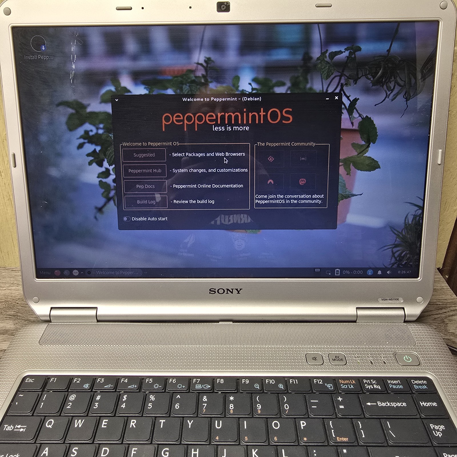 Sony VAIO Notebook PC VGN-NS110E 15.4 AMD Athlon 64 X2 2GB No Charger