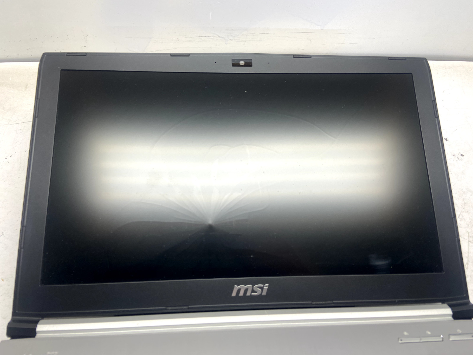 MSI MS-16J5 Intel Core i5-6300u 8GB GTX 960M NO HDD NO BAT – FOR PARTS