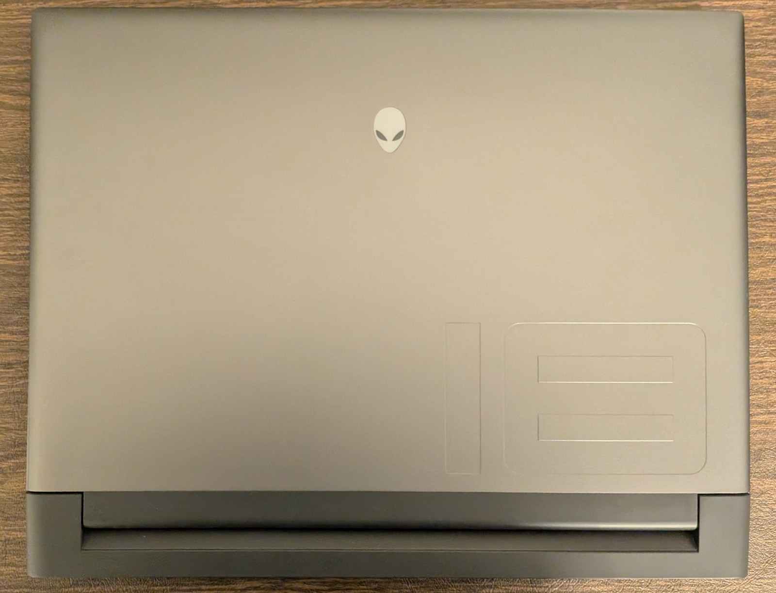 Alienware m18 r2 QHD+ 165Hz (Core i9-14900HX, 32GB/1TB SSD, RTX 4070) Laptop