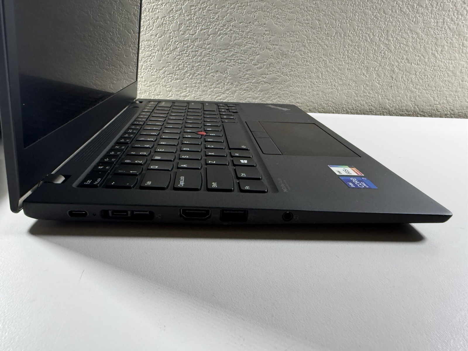Lenovo ThinkPad T14s Gen 2 i7-1185G7 32GB 14″ 512GB WWAN 4G Touch No Battery