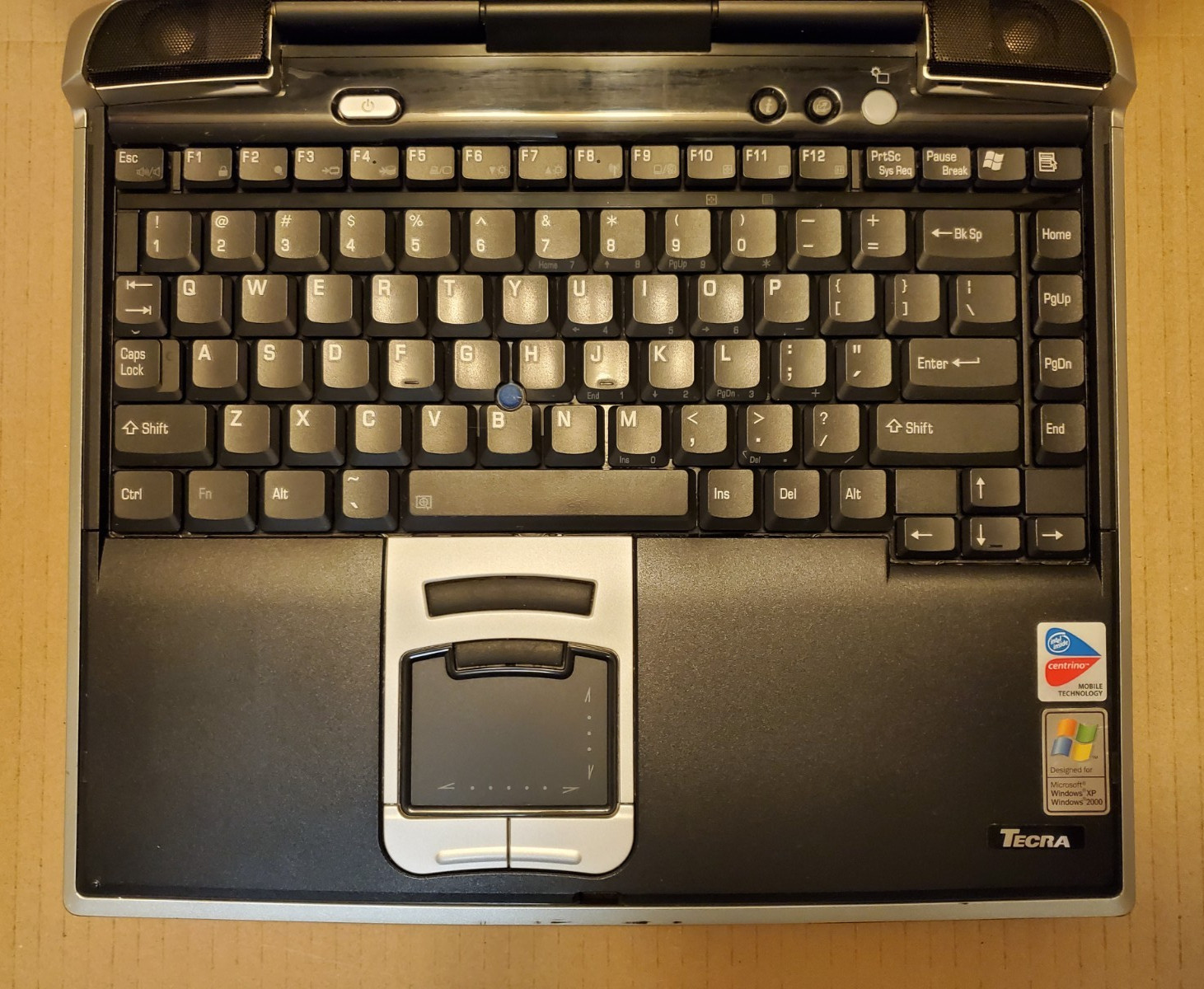 Toshiba Tecra M1 Intel Pentium M 1.6GHz 1024 MB with HDD – Vintage Retro Gaming