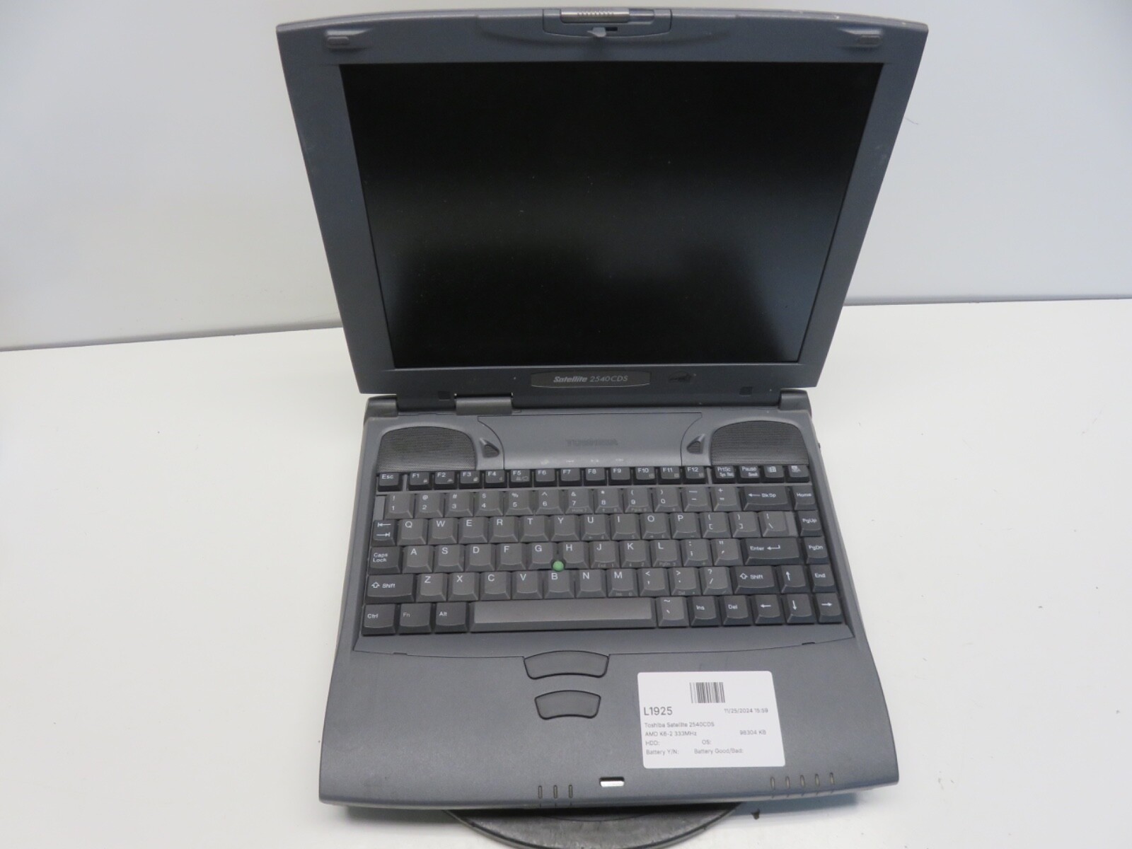 Toshiba Satellite 2540CDS AMD K6-2 333MHz 98304 KB NO HDD No Batt