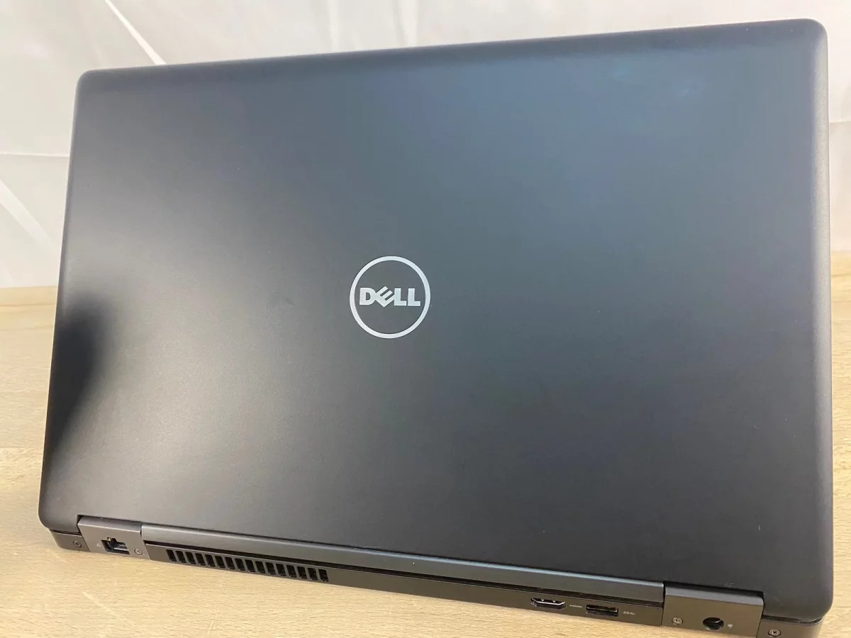 Dell Latitude 5580 i7-7820HQ 8GB RAM No SSD For Parts/Repair