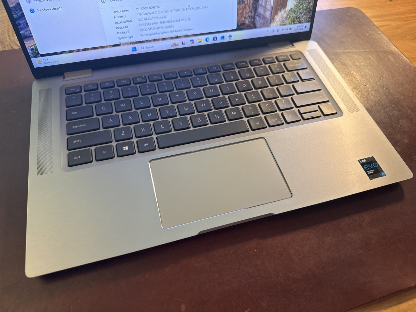 Dell Latitude 9520 15.6in FHD – Intel i7-1185G7 – 32GB RAM 256GB SSD – NEW BATT
