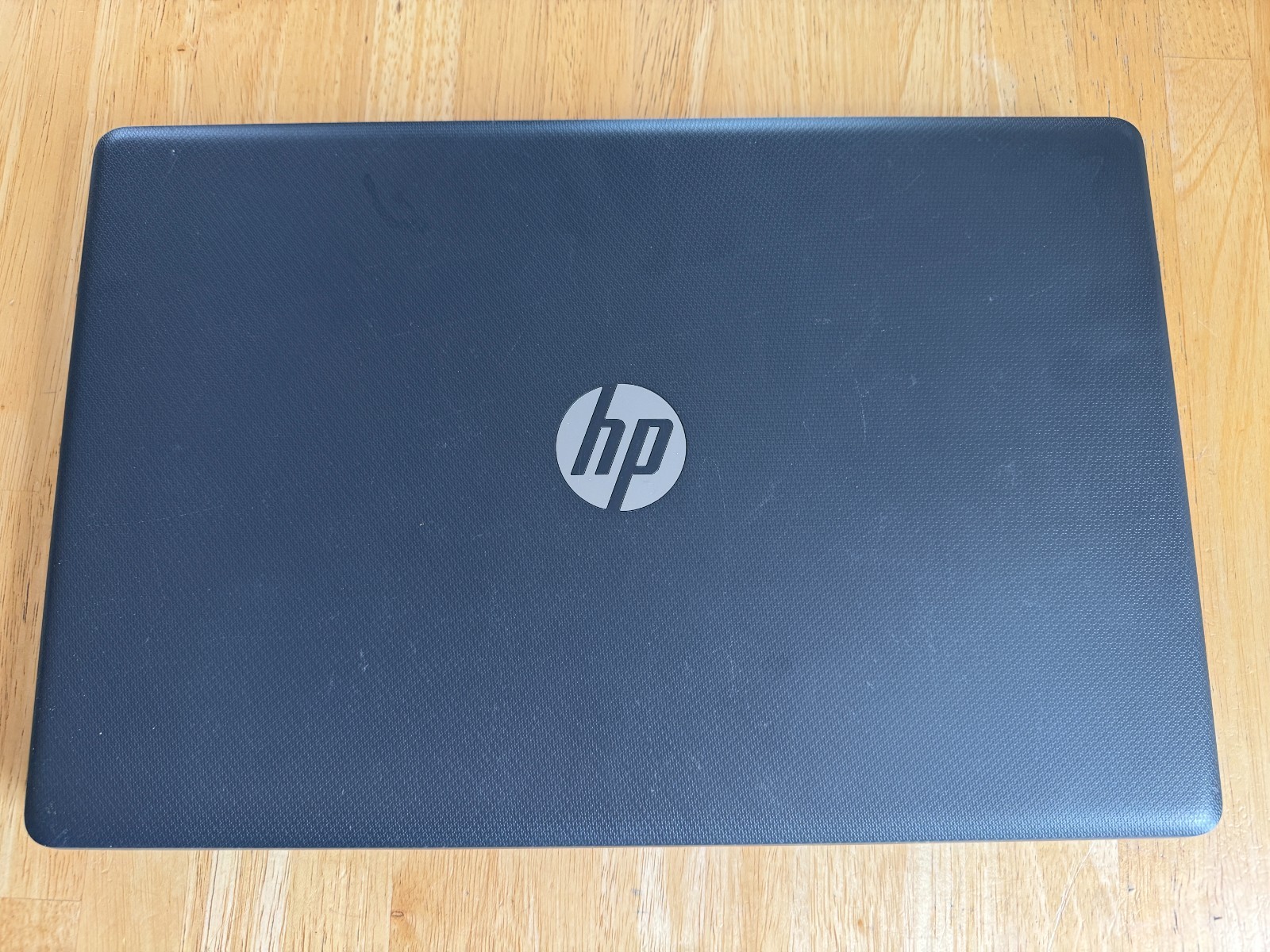 HP 17-by1022cl laptop p 17.3″ 1.6GHz i5-8265U 8GB RAM 240GB NVMe SSD HDD WIN 11