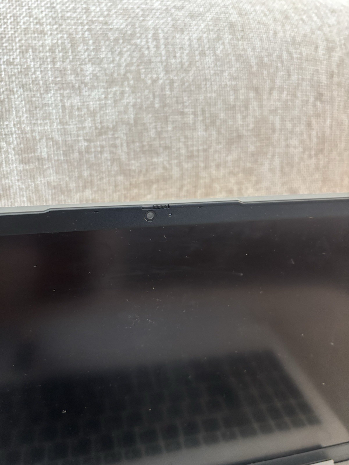 Lenovo IdeaPad 1i 15″ Intel Core i3 Laptop Silver, Webcam, HDMI, USB-C