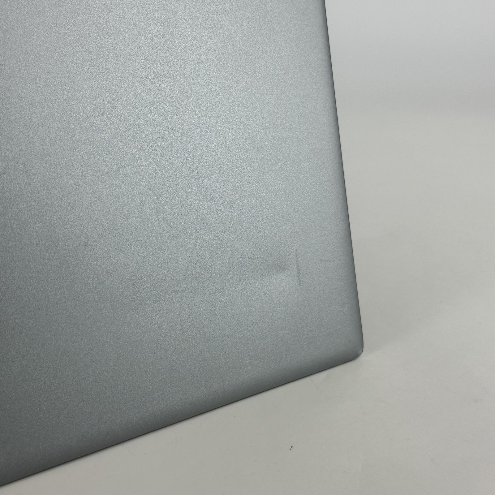 Dell Latitude 7450 14 QHD+ TOUCH 3.8 GHz Ultra 7 165H 32GB 256GB SSD Bent Frame