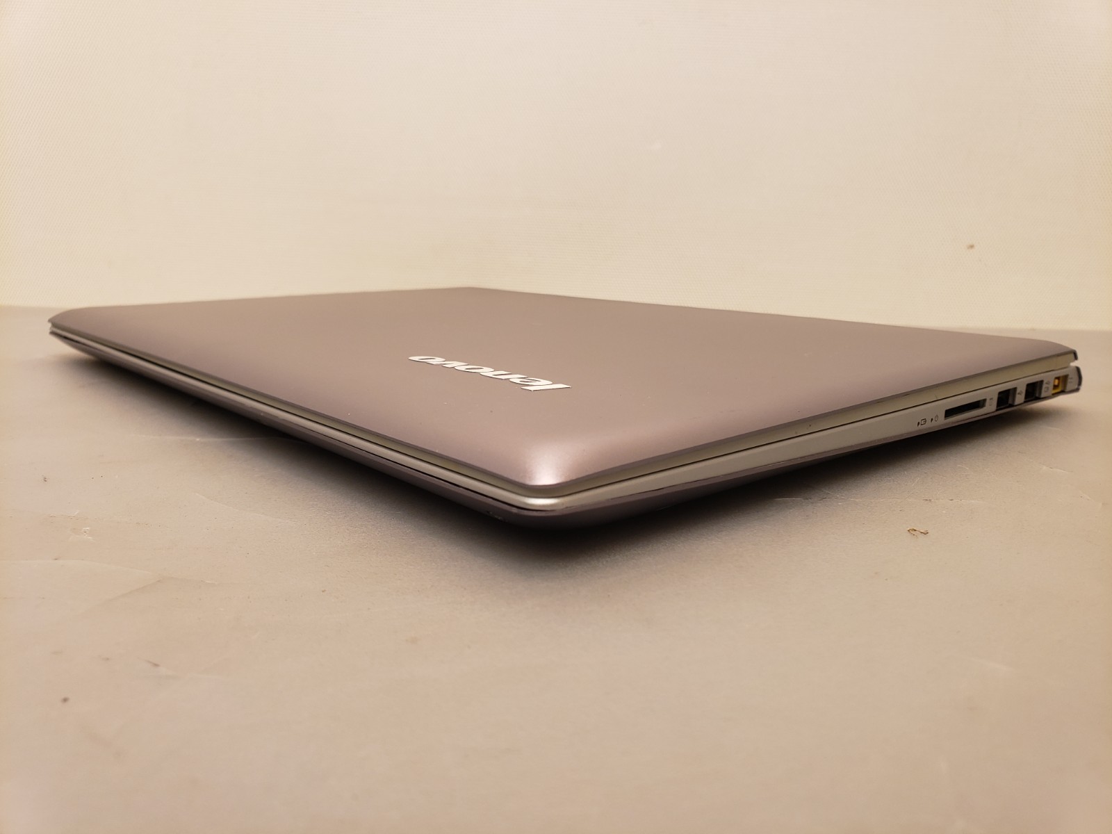 Lenovo IdeaPad U430 Laptop i5 4200U 4th Gen 8GB RAM 500GB HDD 14″ Touch Win10
