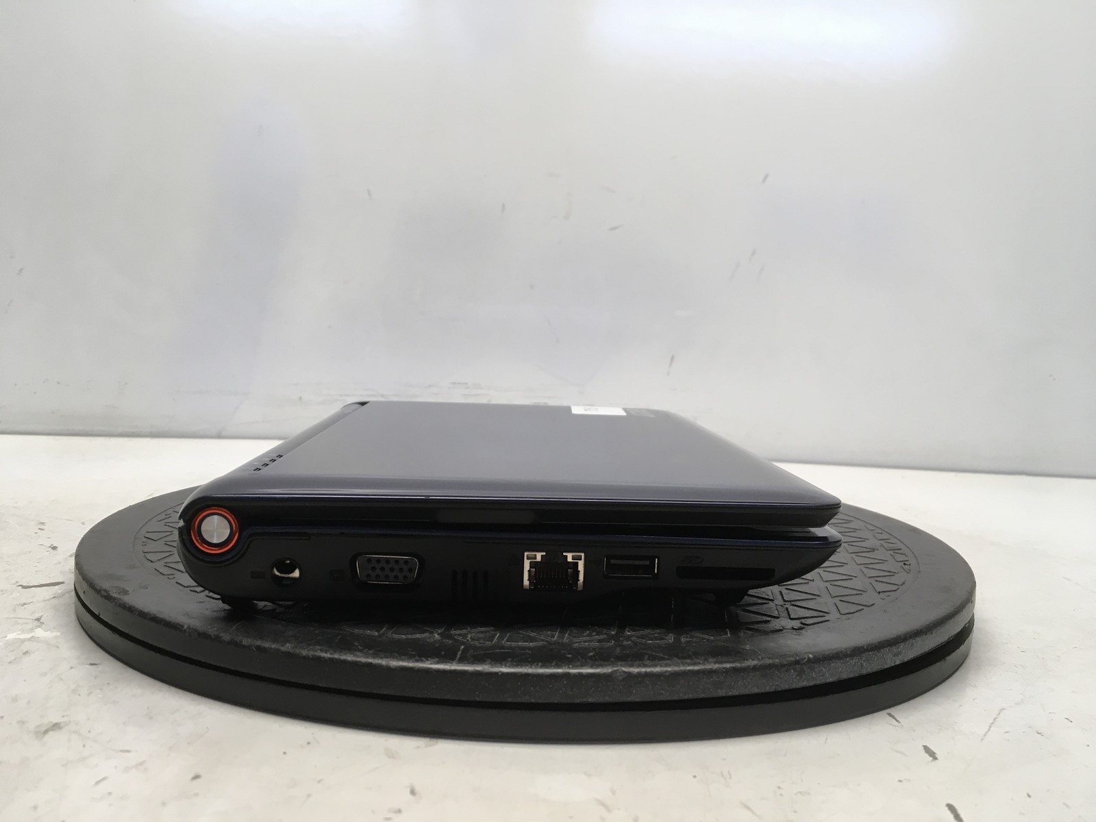 Acer Aspire One ZG5 Intel Atom N270 1.6GHz 1 GB NO HDD No Batt