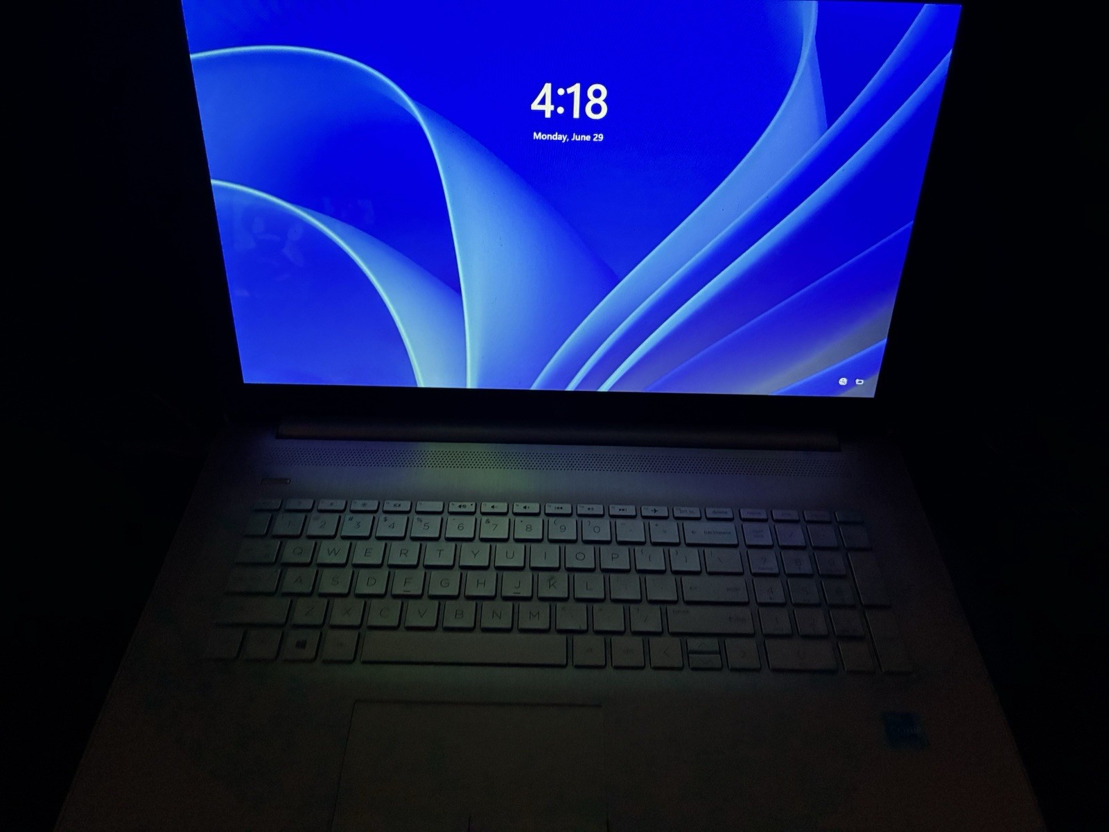 HP 17-BY4022WM 17.3” (256GB SSD, Intel Core i3-1115G4, 4.1GHz, 8GB RAM) Laptop