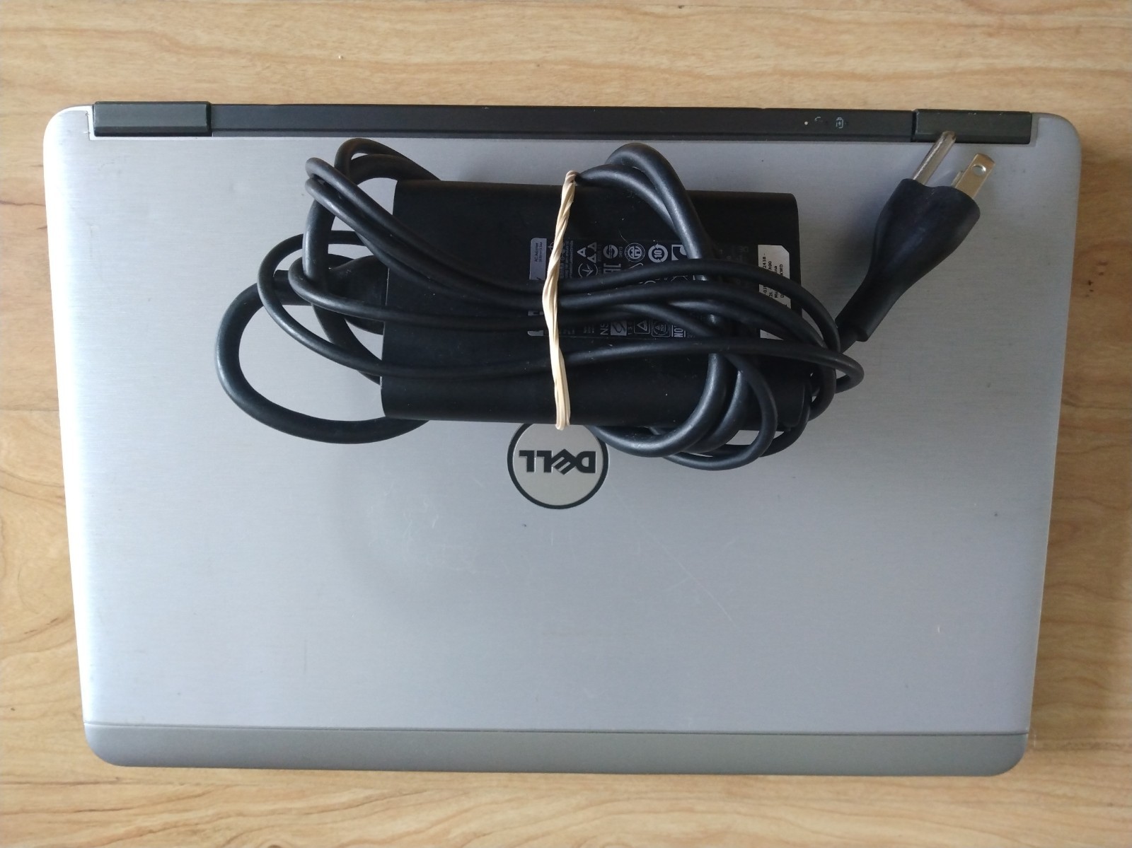 Used Dell Latitude e7240 Core i5 Wndows 11 256GB SSD Drive 8gb RAM laptop