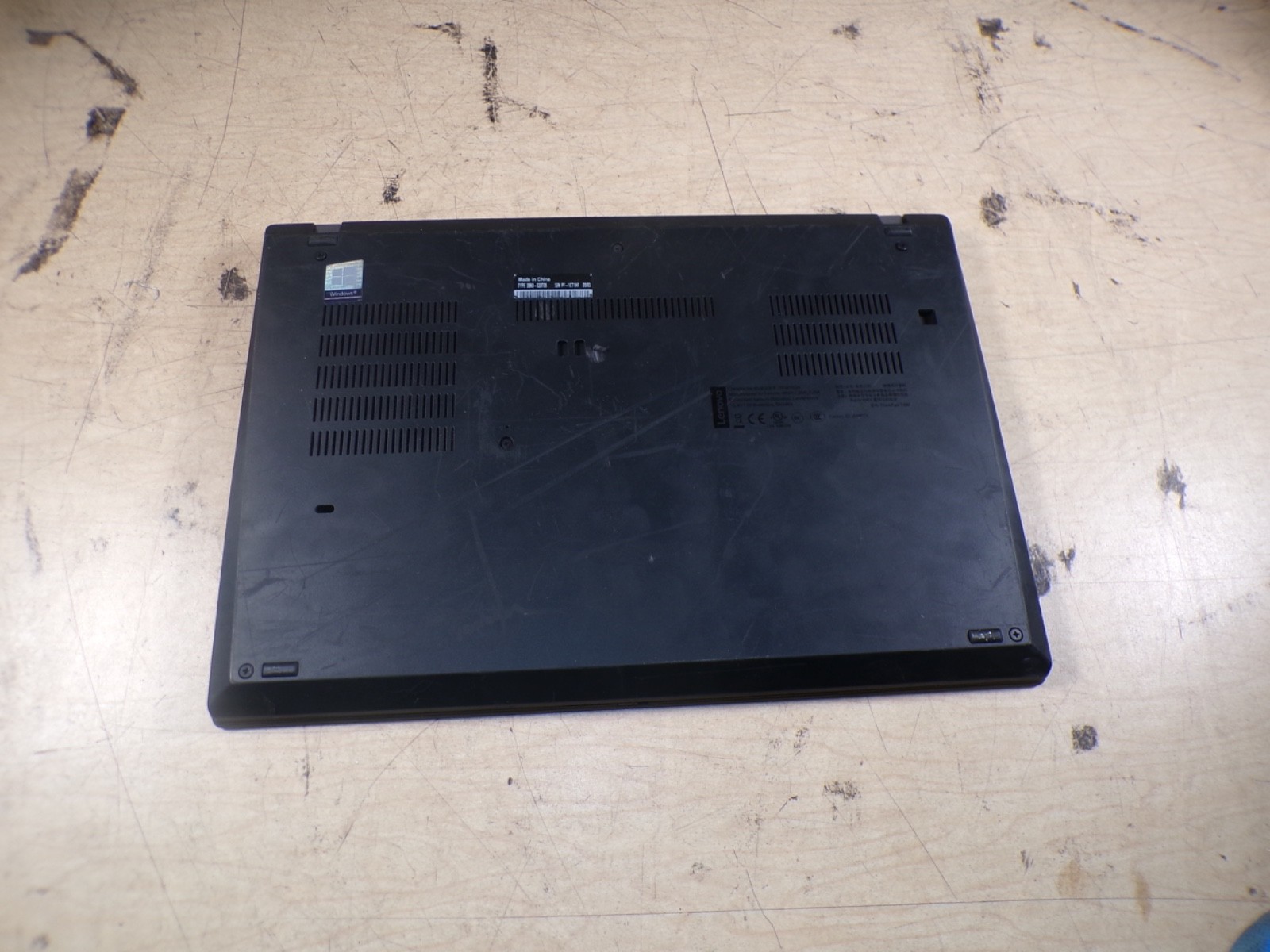 THINKPAD LENOVO T490 INTEL CORE I5 8TH GEN 16GB RAM **NO HD/ NO CADDIE/ NO OS