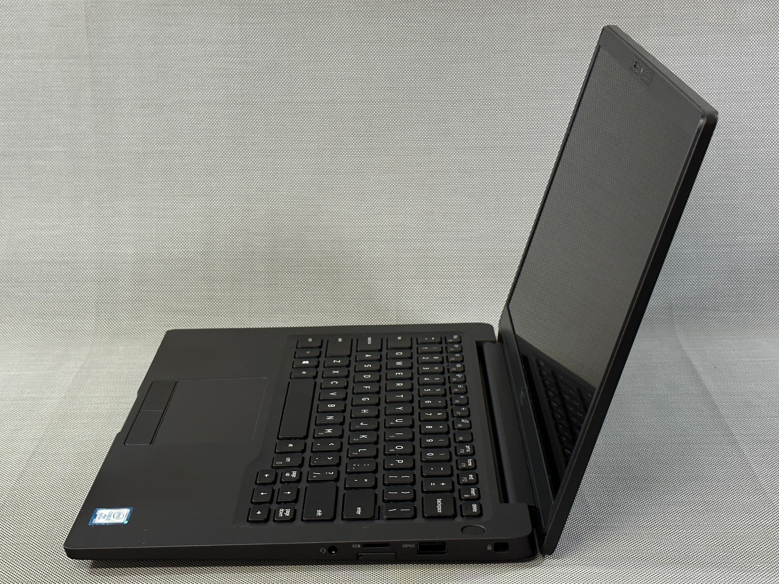 Dell Latitude 7400 14″ Intel Core i5-8265U 16GB RAM 256GB SSD Windows 11 Pro